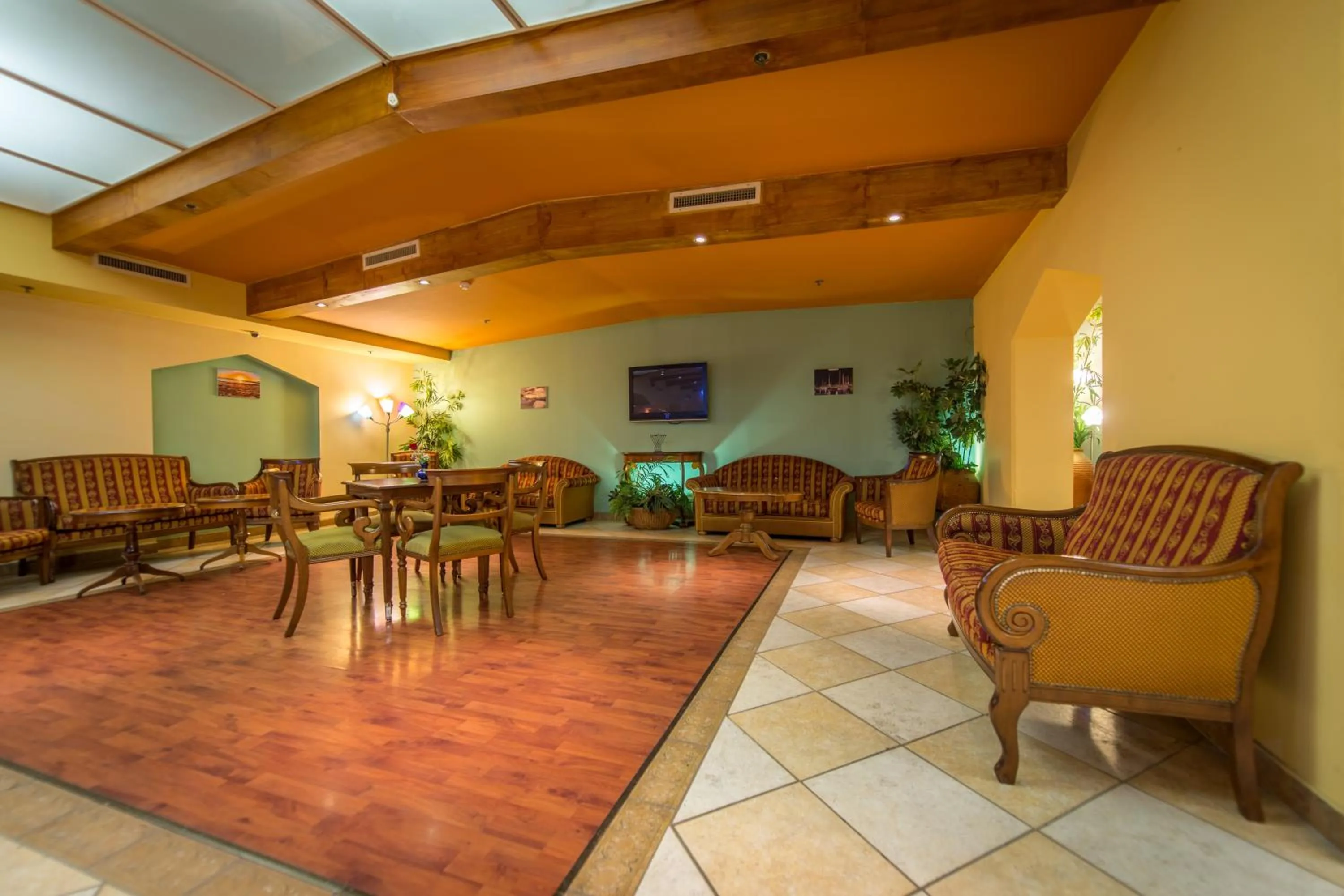 Lounge or bar in Mary’s Well Nazareth By Dan Hotels