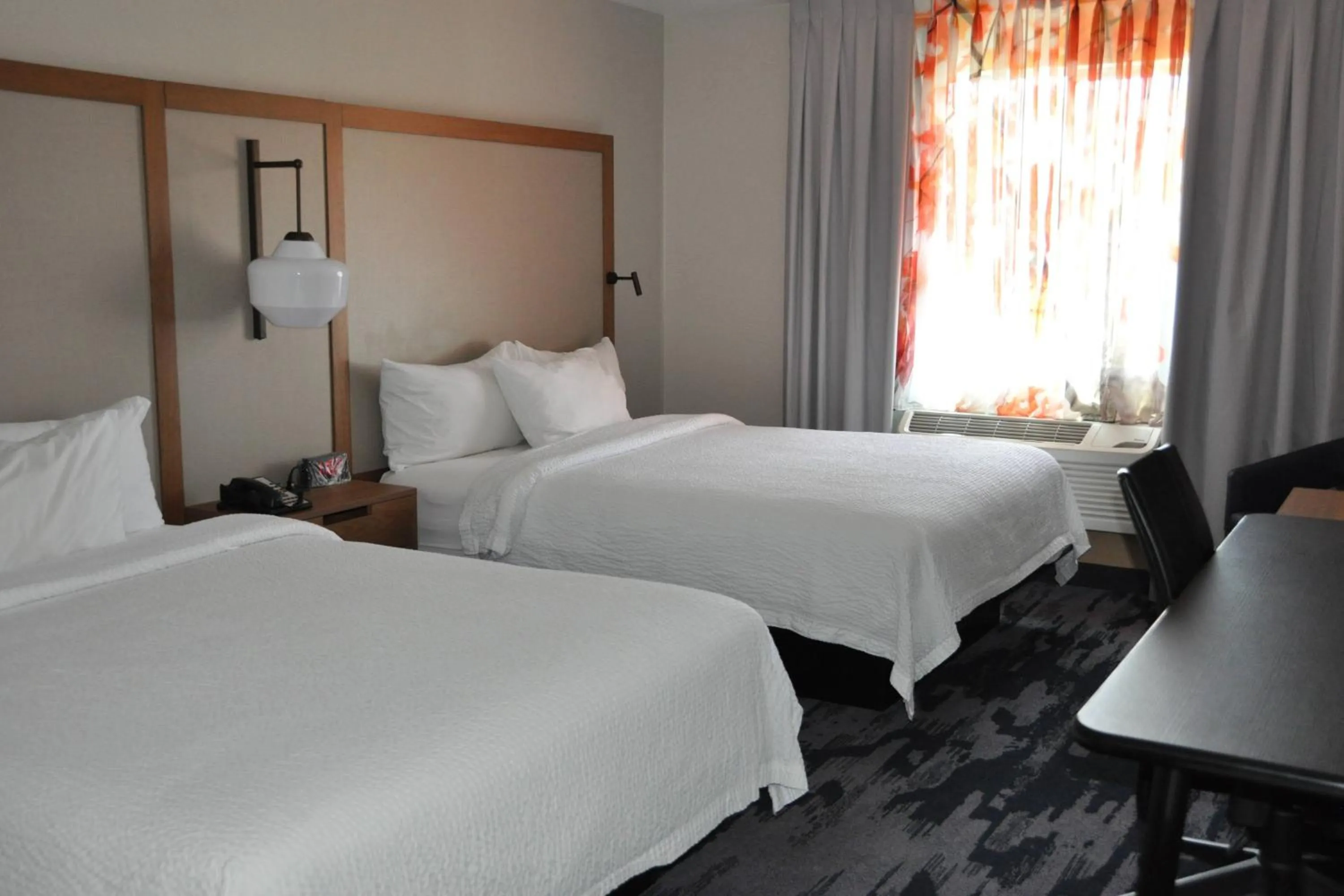 Photo of the whole room, Bed in Fairfield Inn & Suites Ukiah Mendocino County