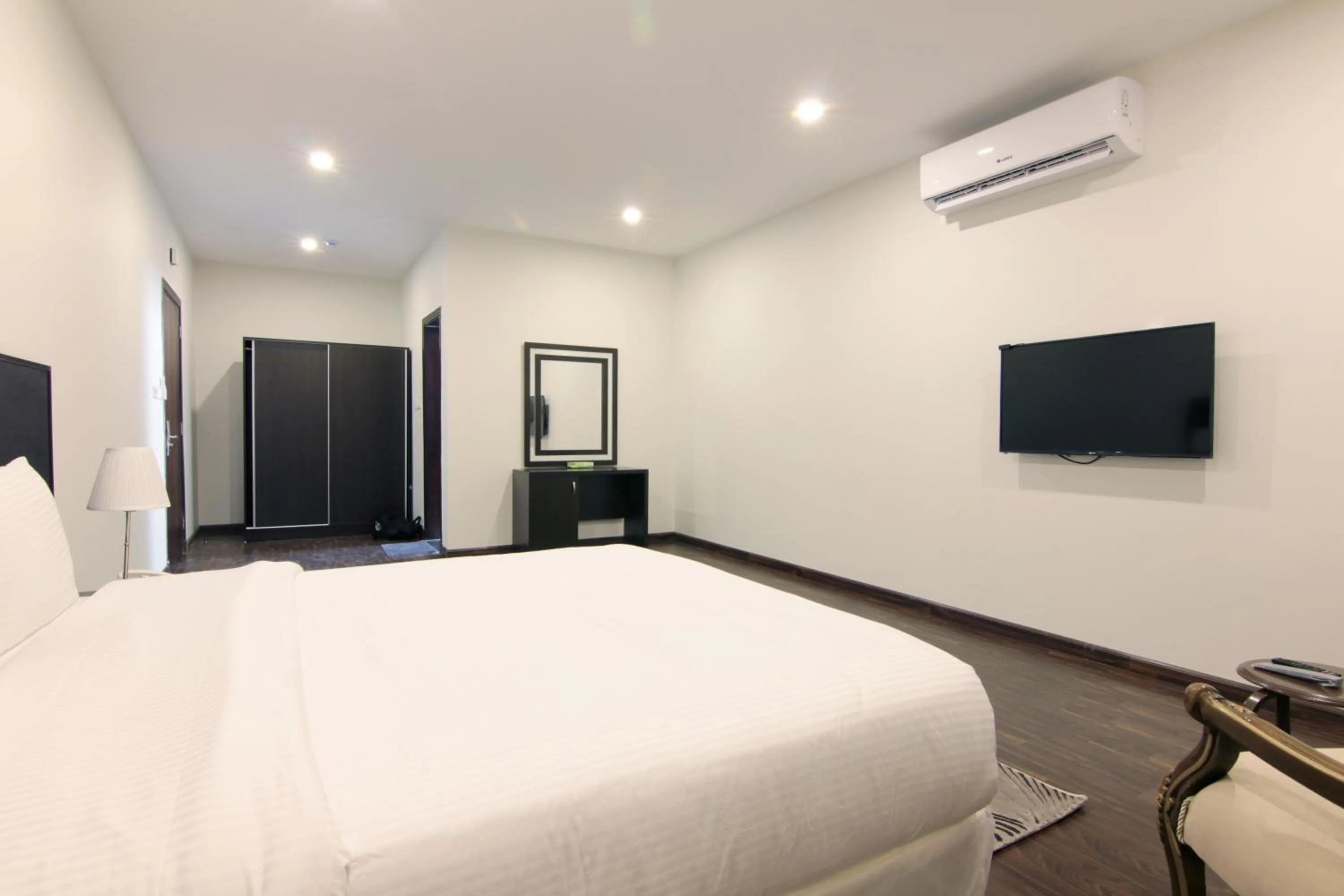 Bed in Towlan Al Rawdah