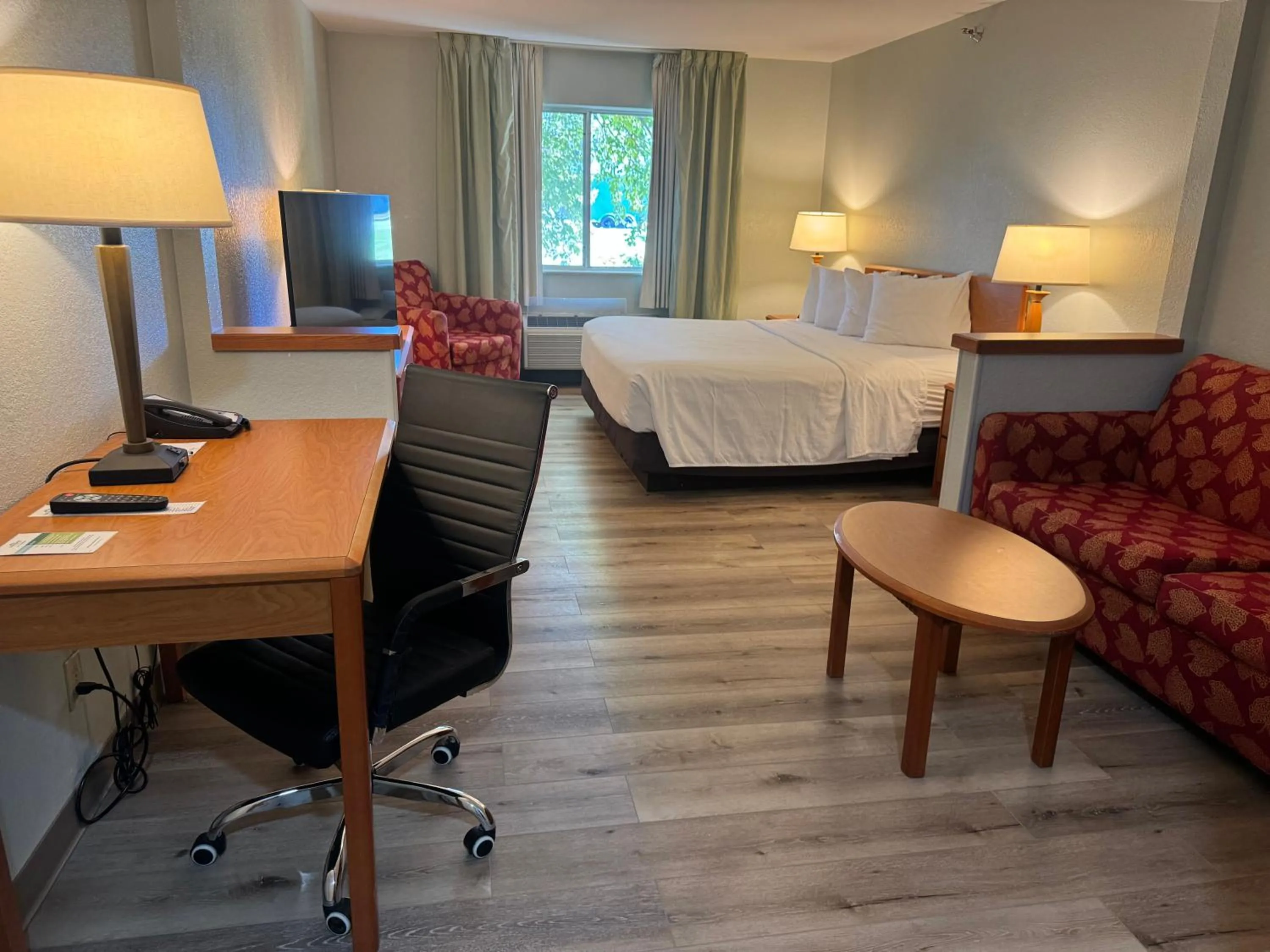 Bed in Wingate by Wyndham Sioux City