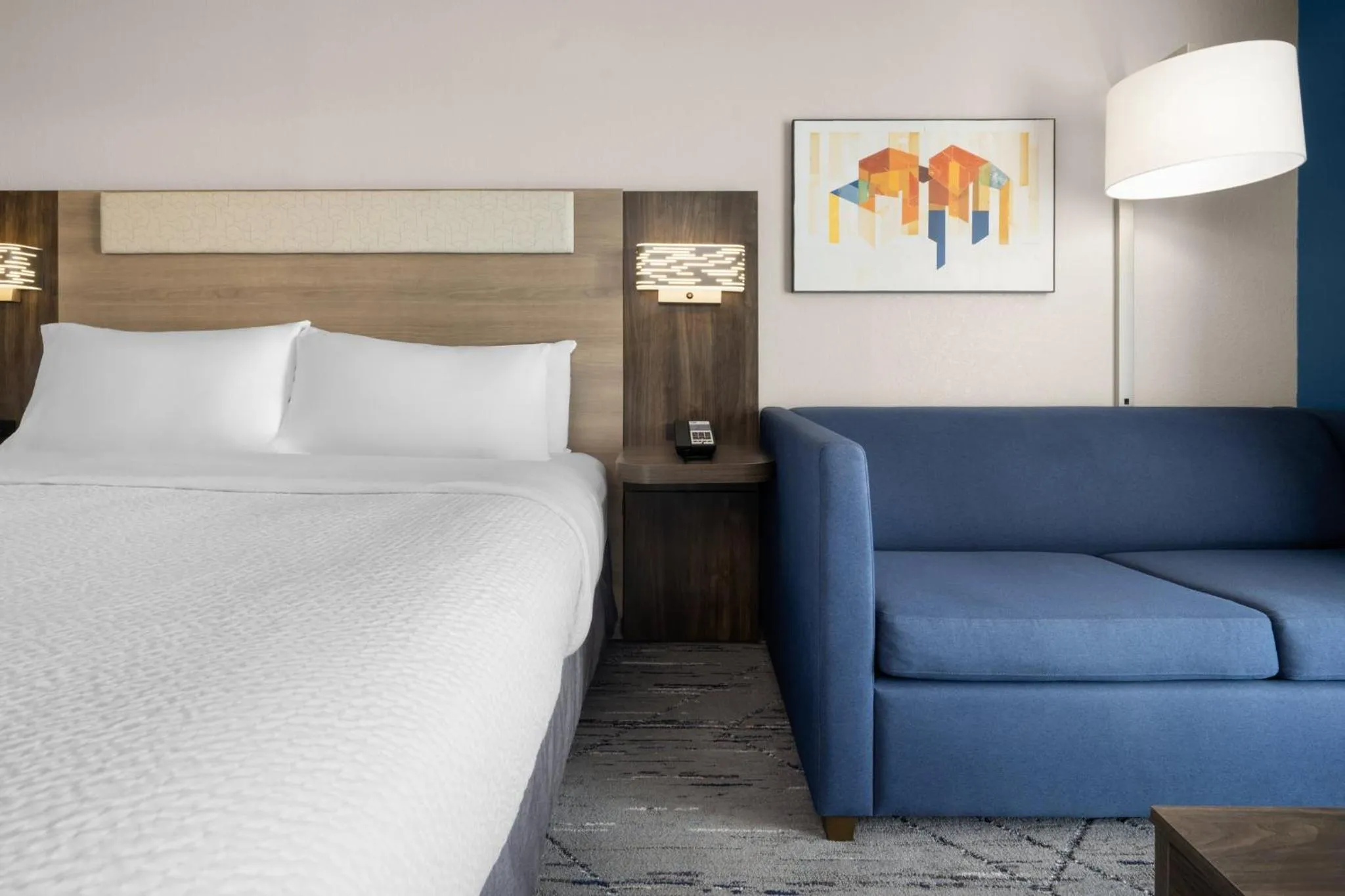 Photo of the whole room, Bed in Holiday Inn Express Tifton by IHG