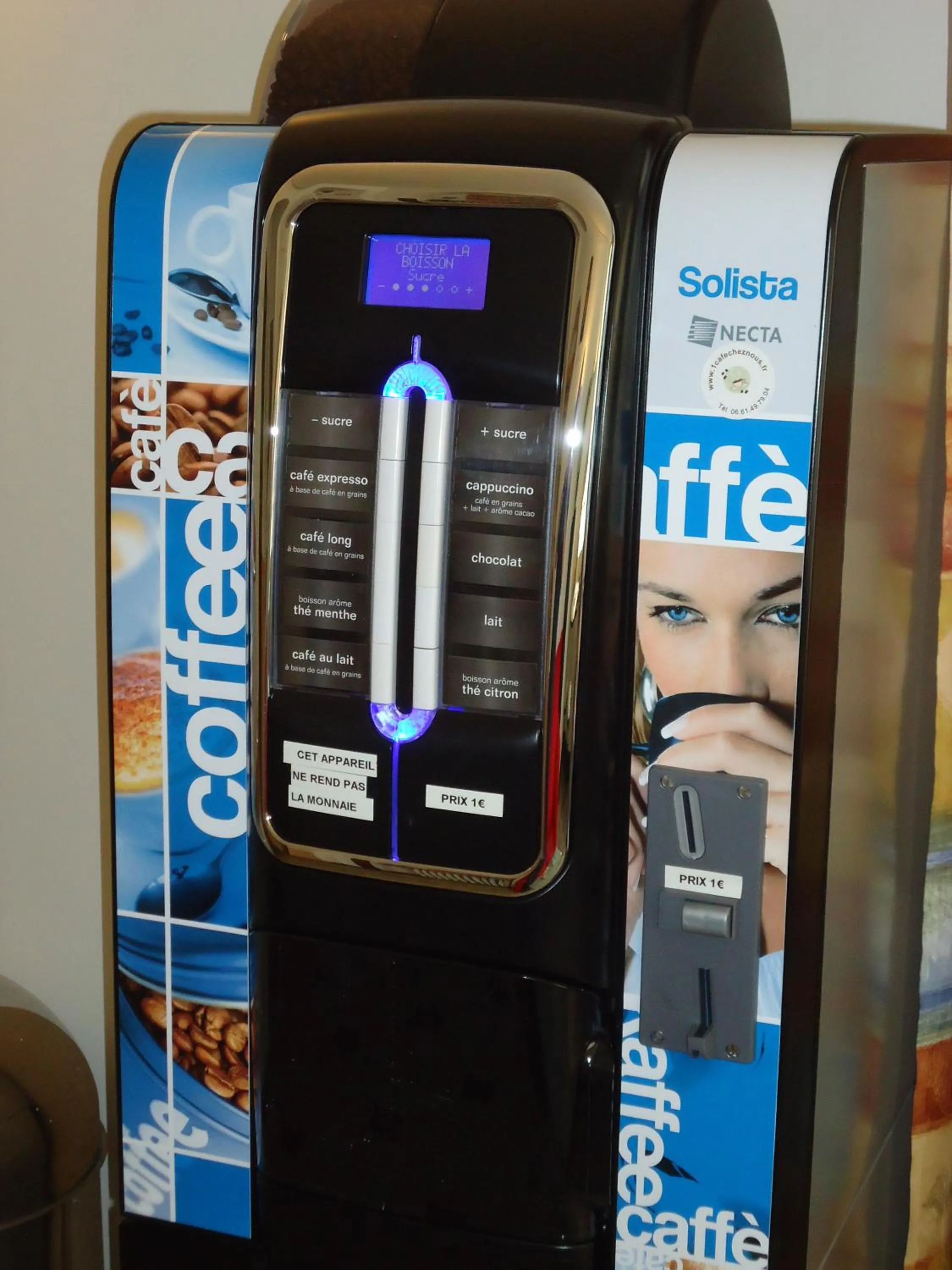 Drinks in Hotel des Voyageurs