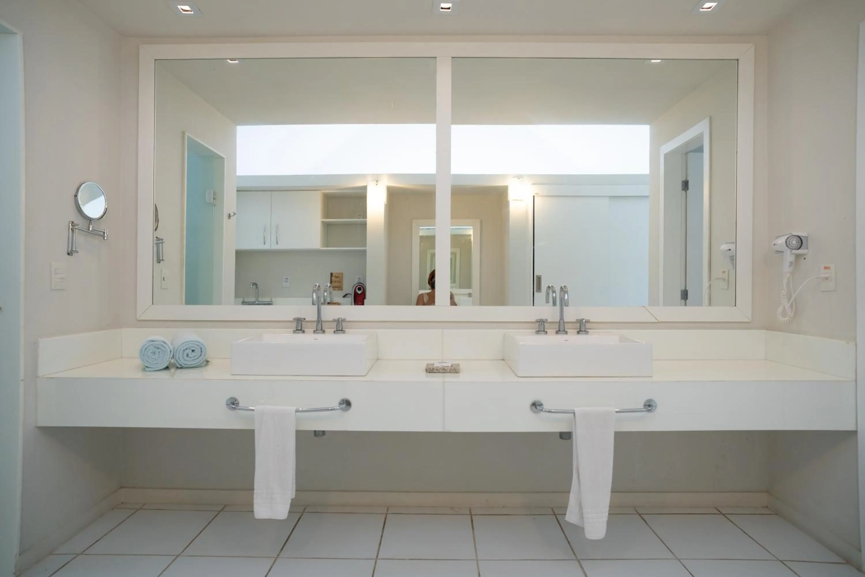 Bathroom in Búzios Beach Resort by WAM Experience