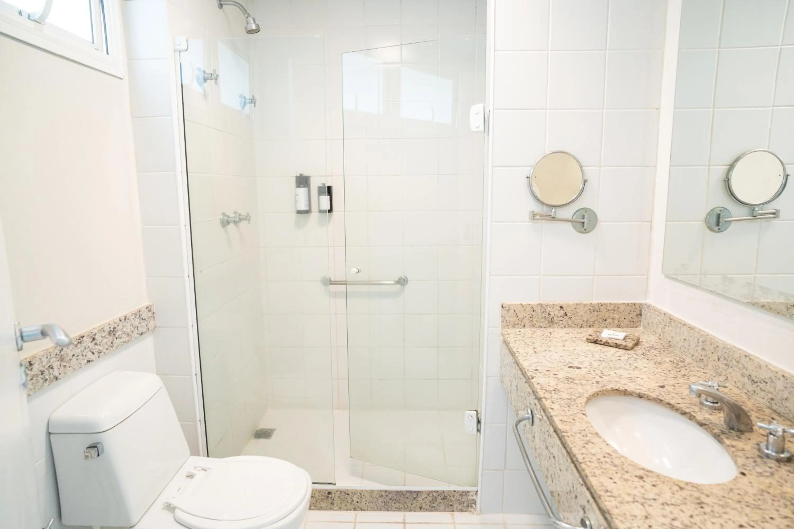 Bathroom in Búzios Beach Resort by WAM Experience