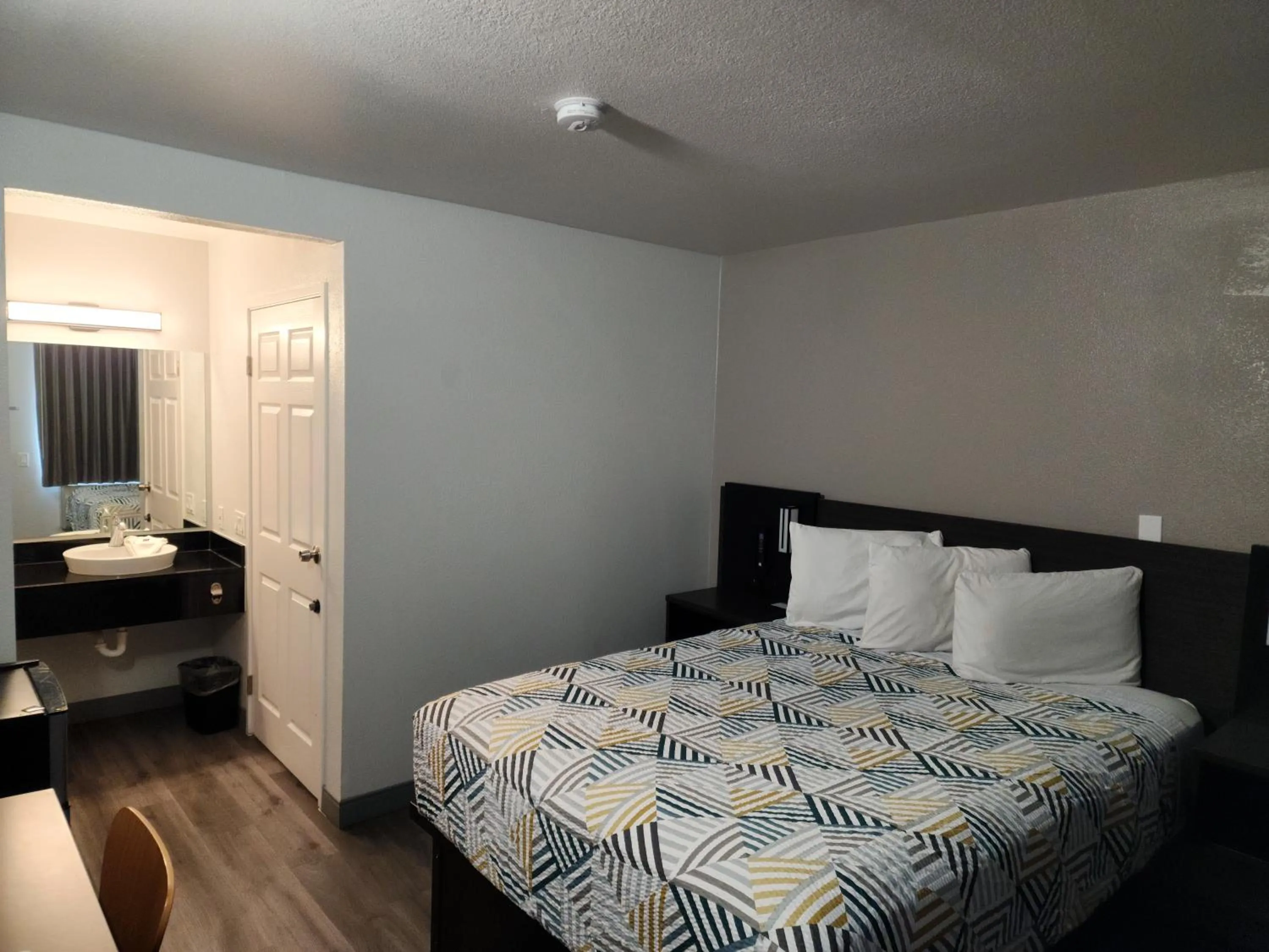 Bed in Motel 6-Sacramento, CA - South Sacramento and Elk Grove