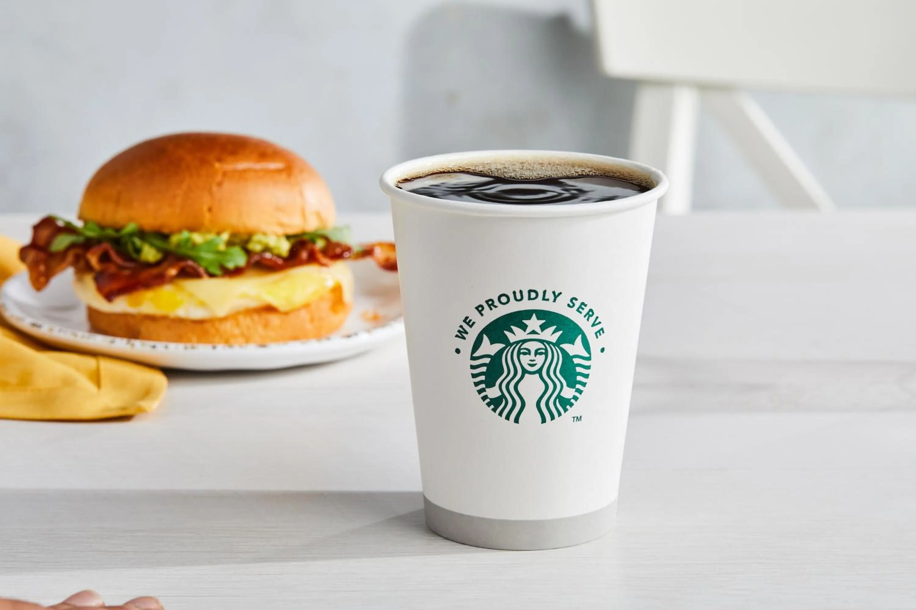 Breakfast in Courtyard Ewing Princeton