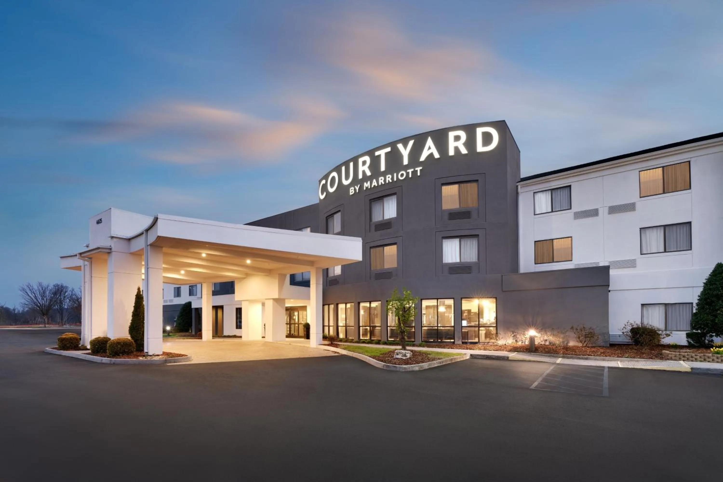 Property building in Courtyard by Marriott Johnson City