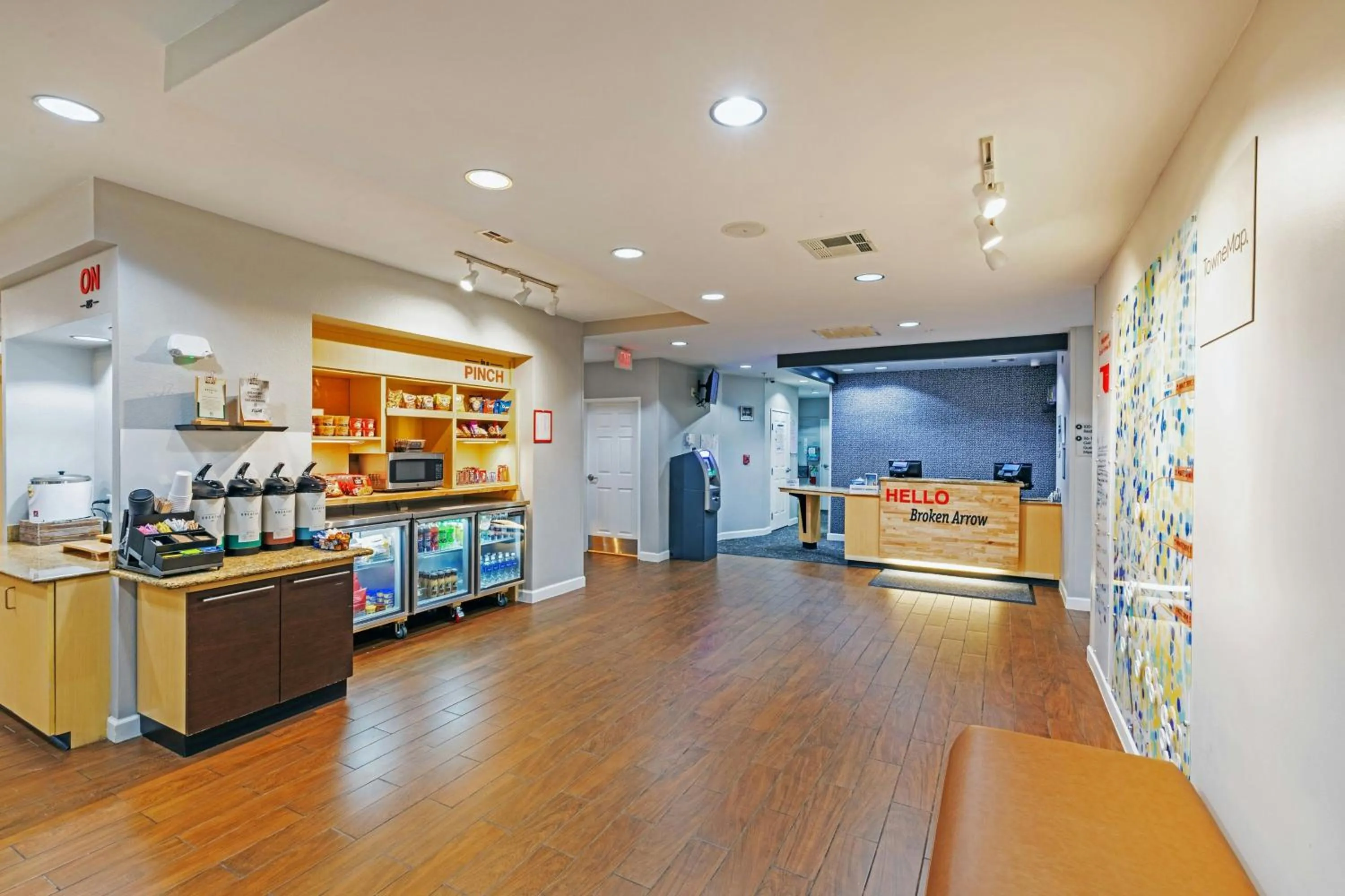 Restaurant/places to eat in TownePlace Suites by Marriott Tulsa Broken Arrow