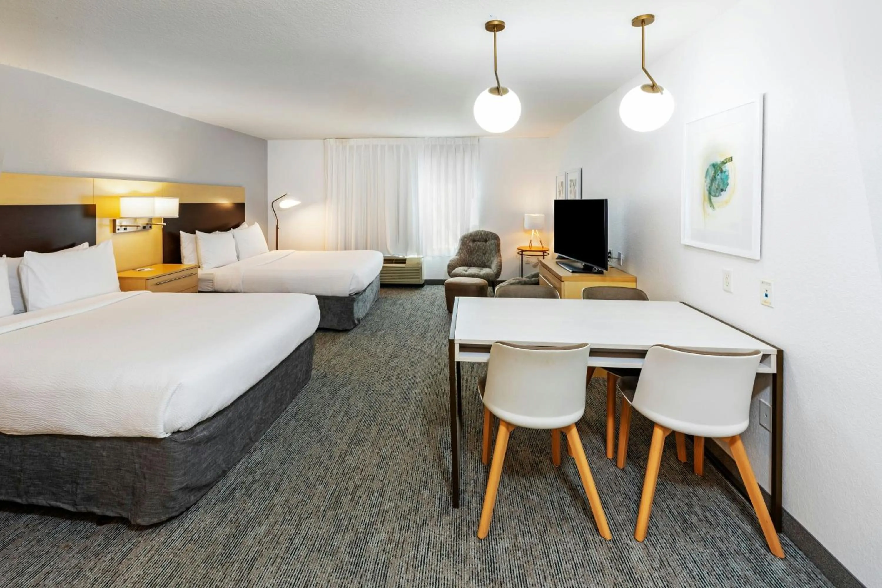 Kitchen or kitchenette, Bed in TownePlace Suites by Marriott Tulsa Broken Arrow