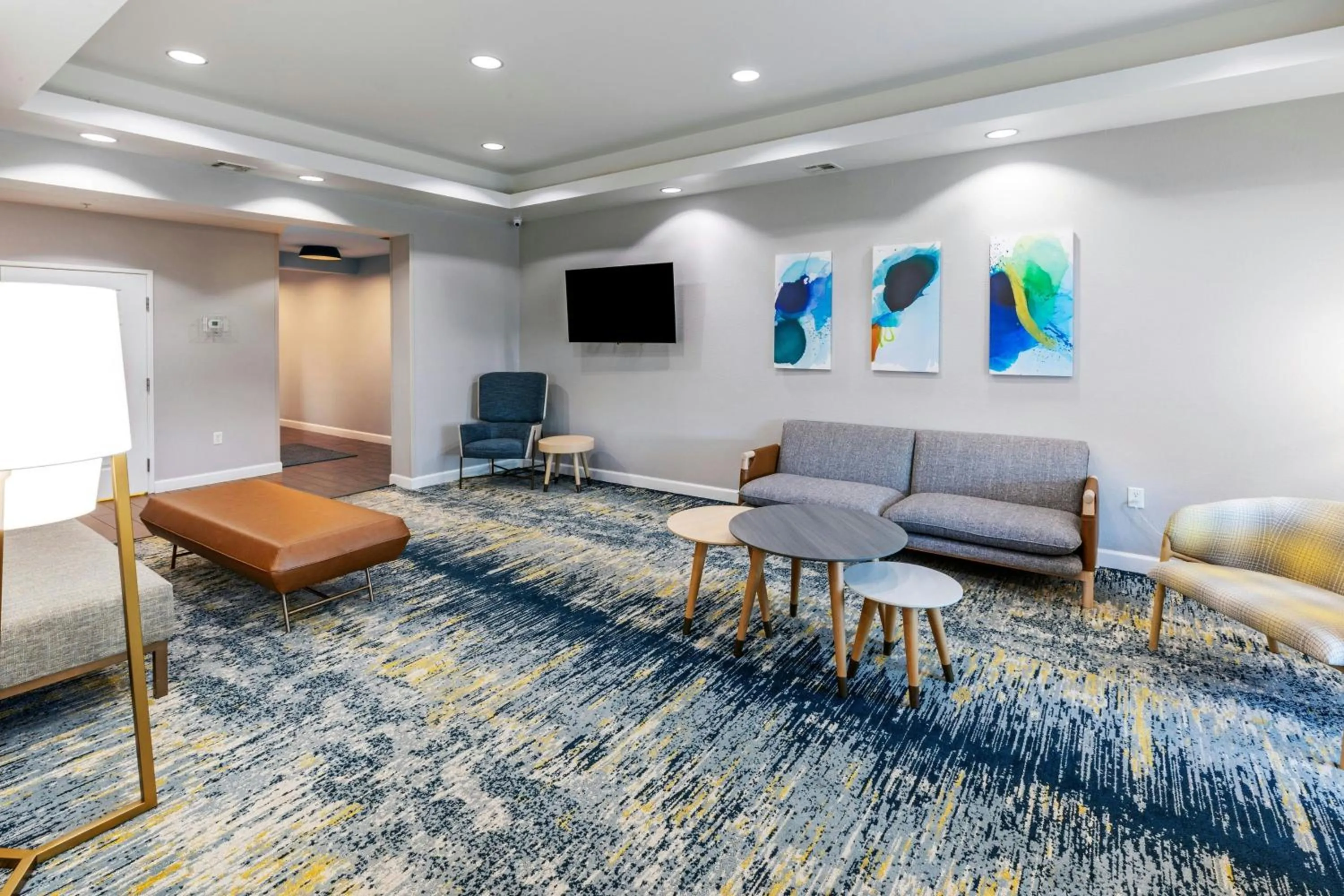 Lobby or reception in TownePlace Suites by Marriott Tulsa Broken Arrow