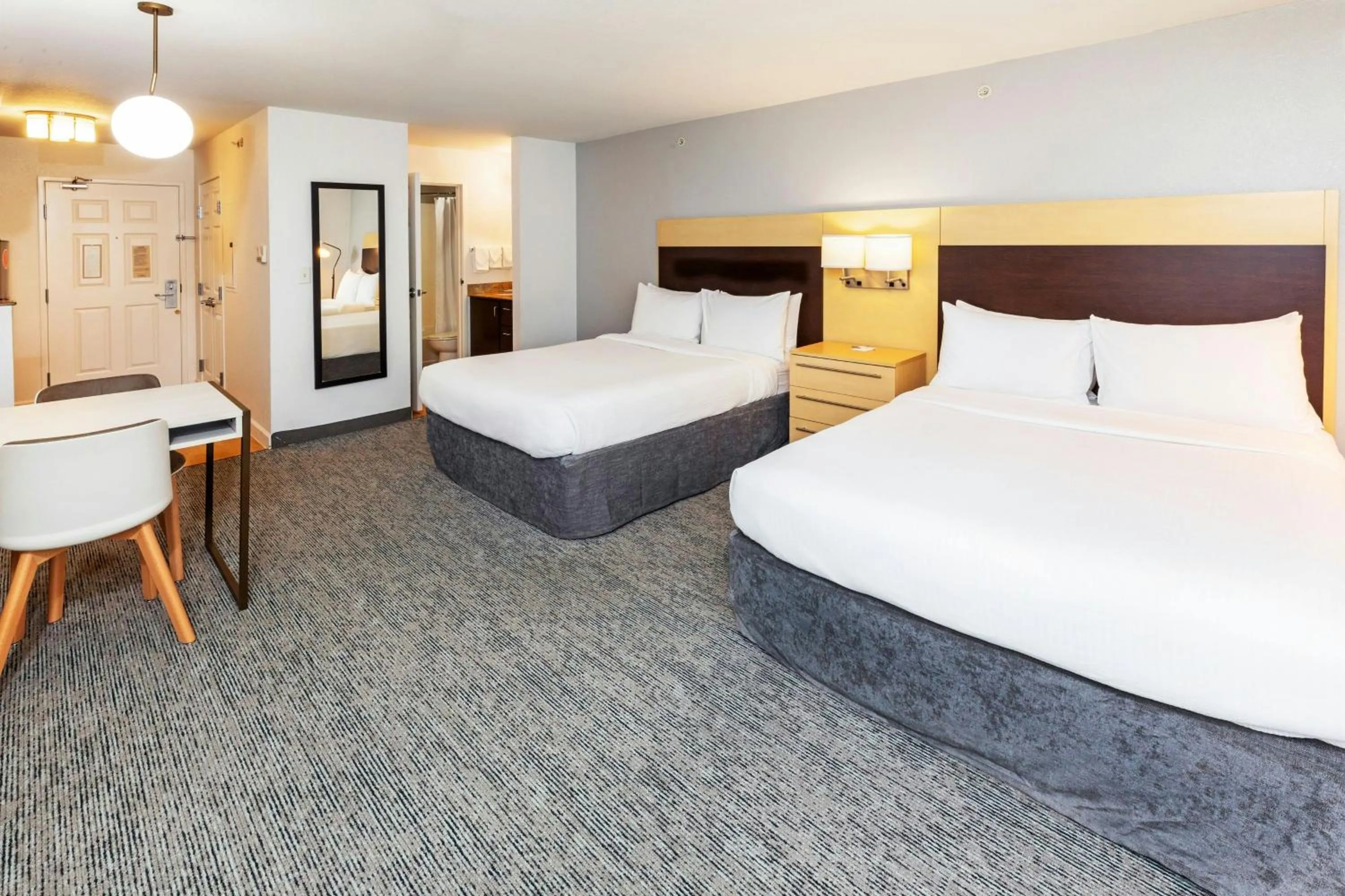 Photo of the whole room, Bed in TownePlace Suites by Marriott Tulsa Broken Arrow
