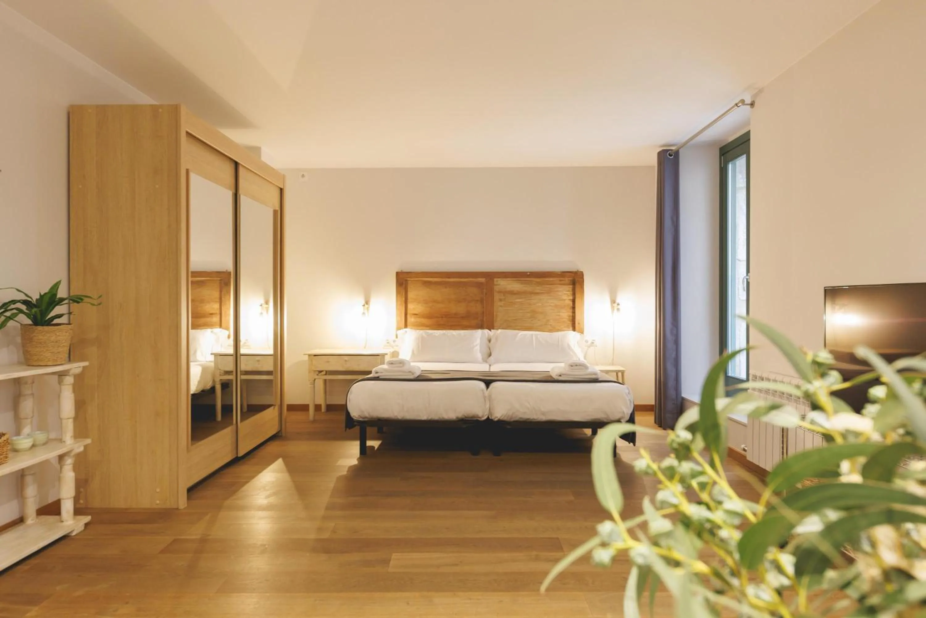 Bed in Bravissimo Força 17, Barri Vell apartments