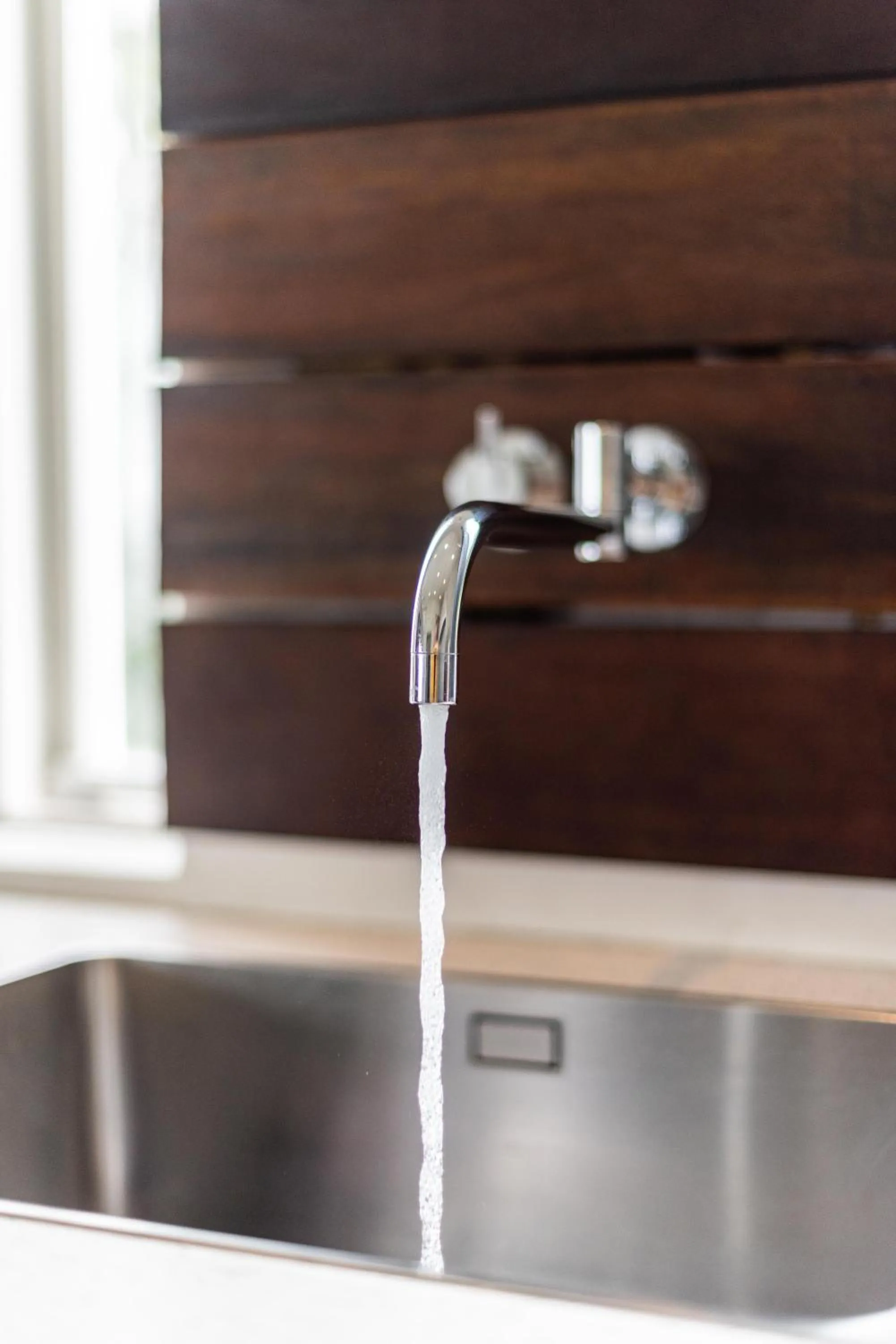 Hot Tub in ICELAND SJF Villa, Hot tub & Outdoor Sauna Amazing Mountains and City View Over Reykjavík