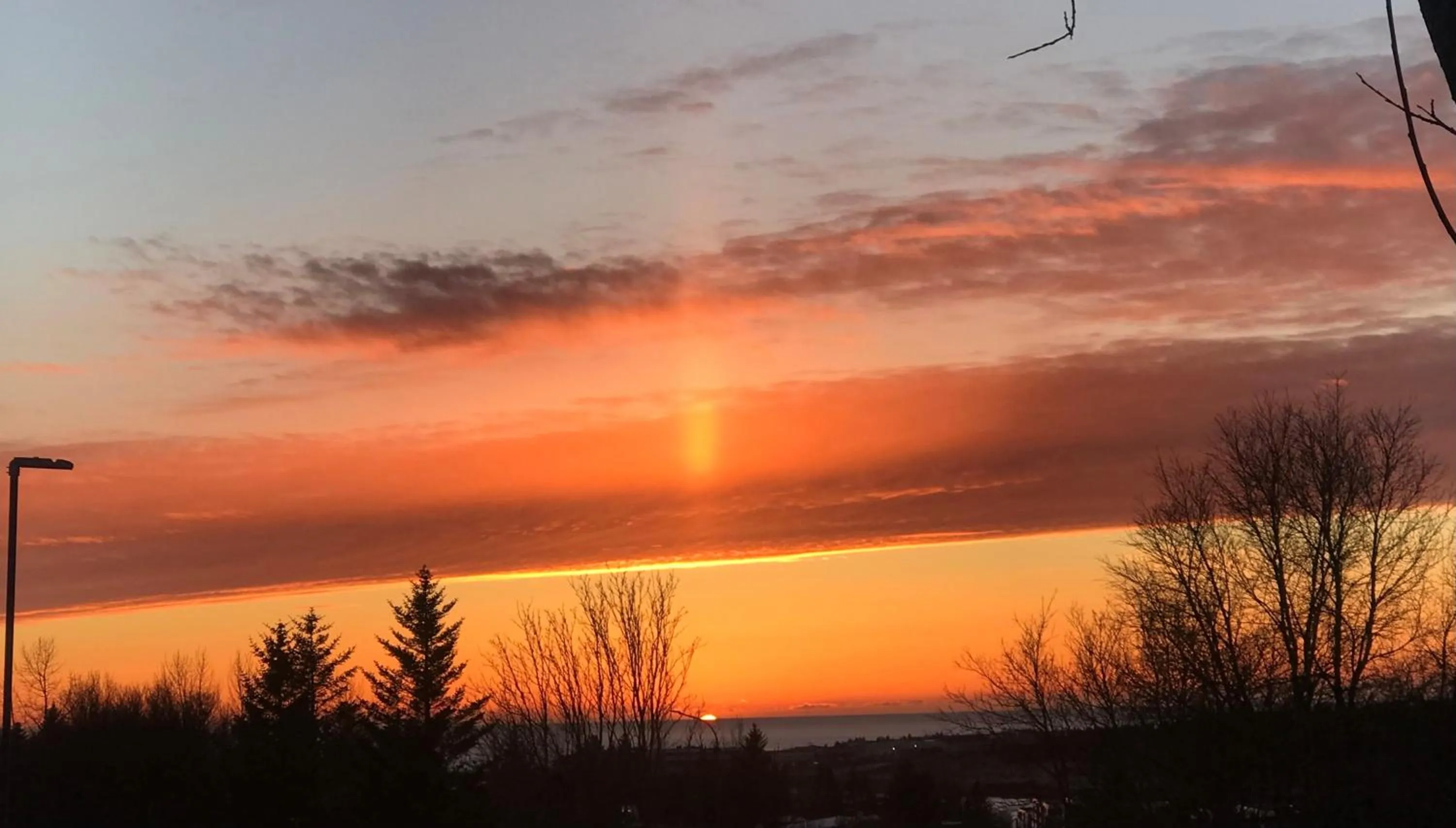 Hot Tub in ICELAND SJF Villa, Hot tub & Outdoor Sauna Amazing Mountains and City View Over Reykjavík