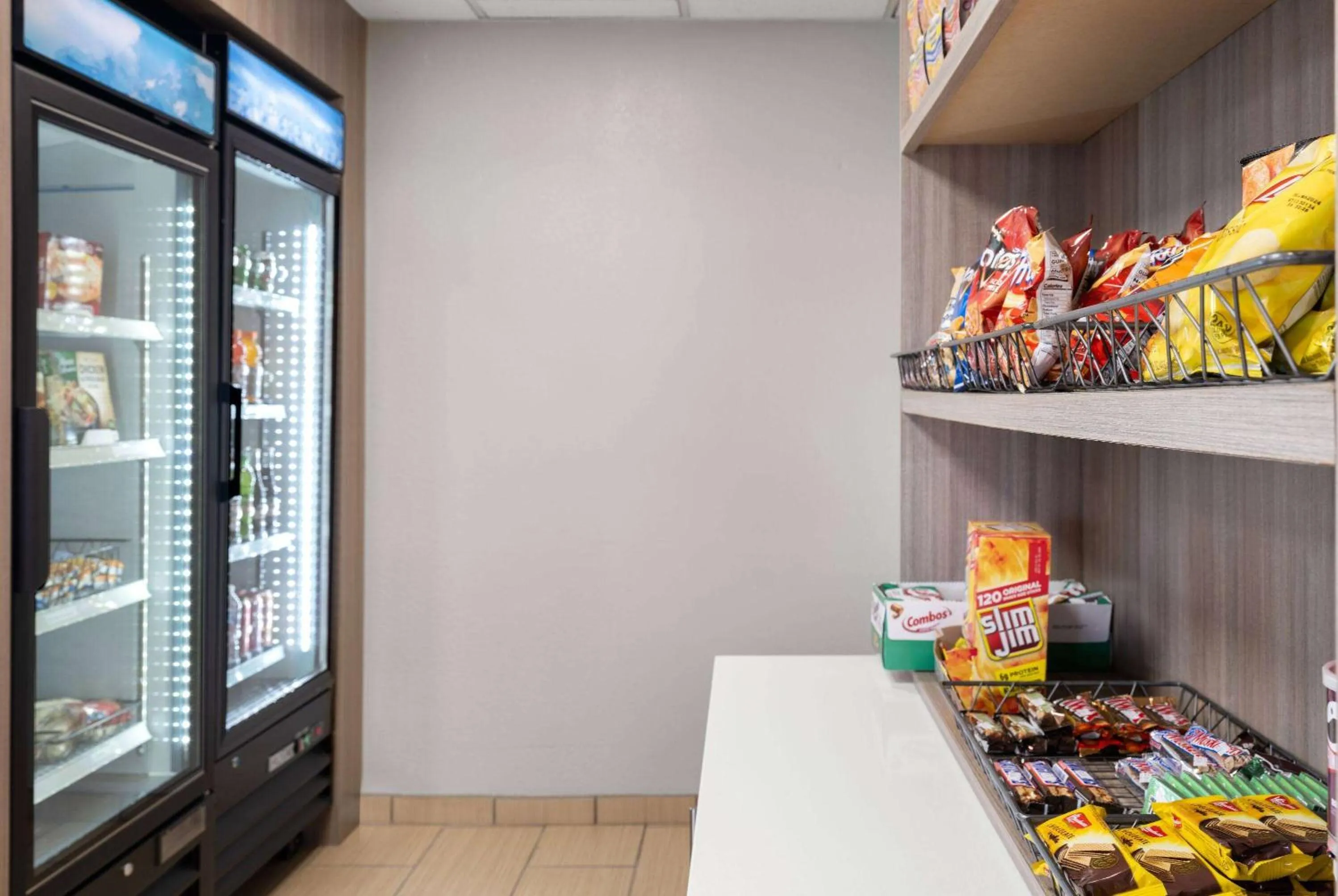 Food and drinks in La Quinta by Wyndham Knoxville Airport