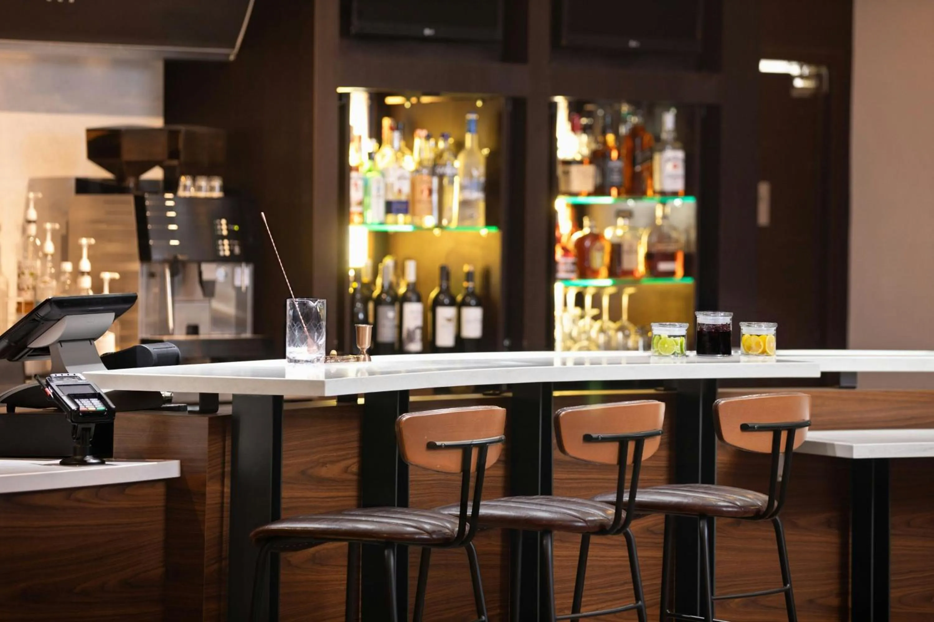 Lounge or bar in Courtyard by Marriott Knoxville Airport Alcoa