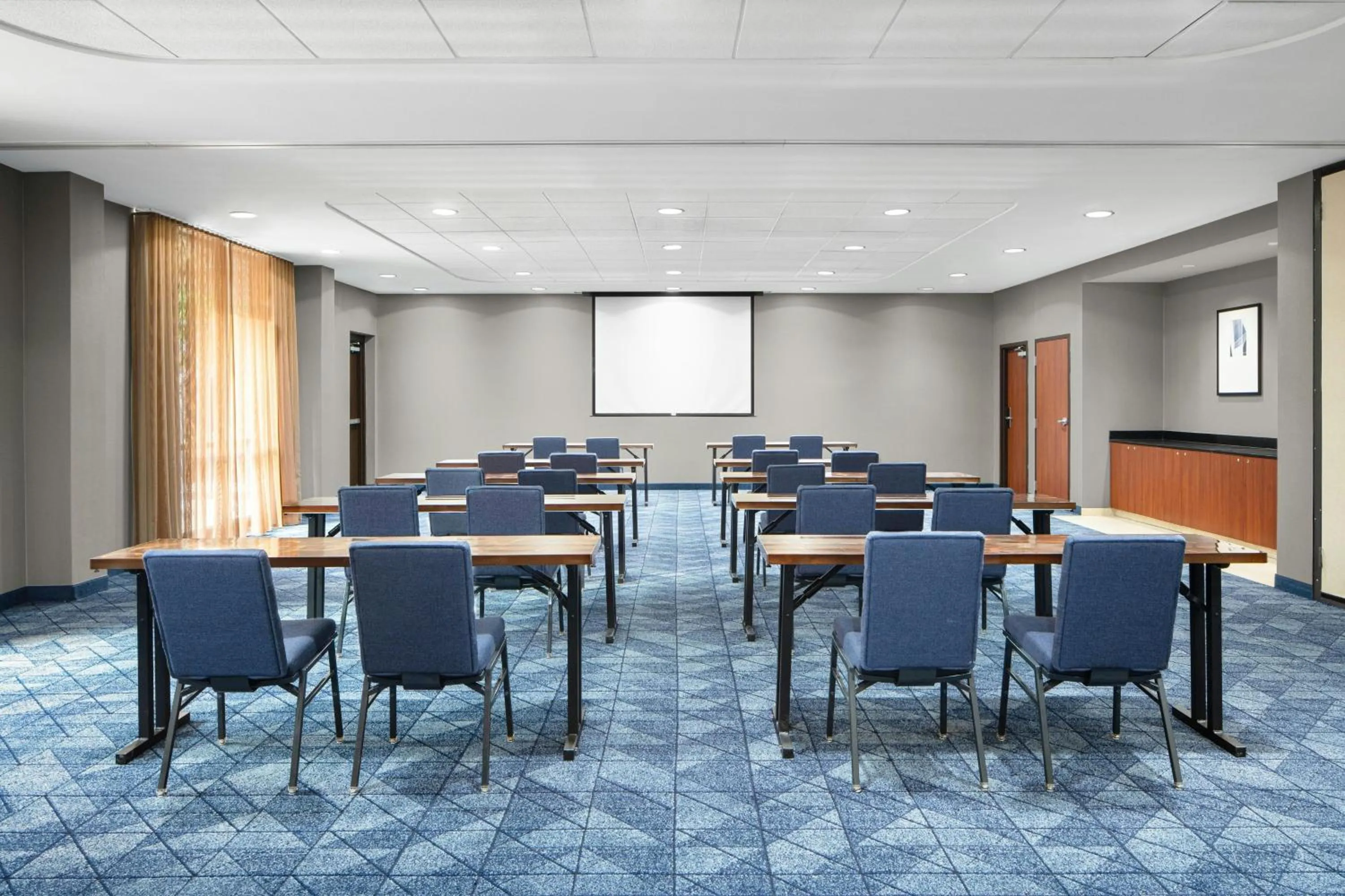 Meeting/conference room in Courtyard by Marriott Knoxville Airport Alcoa