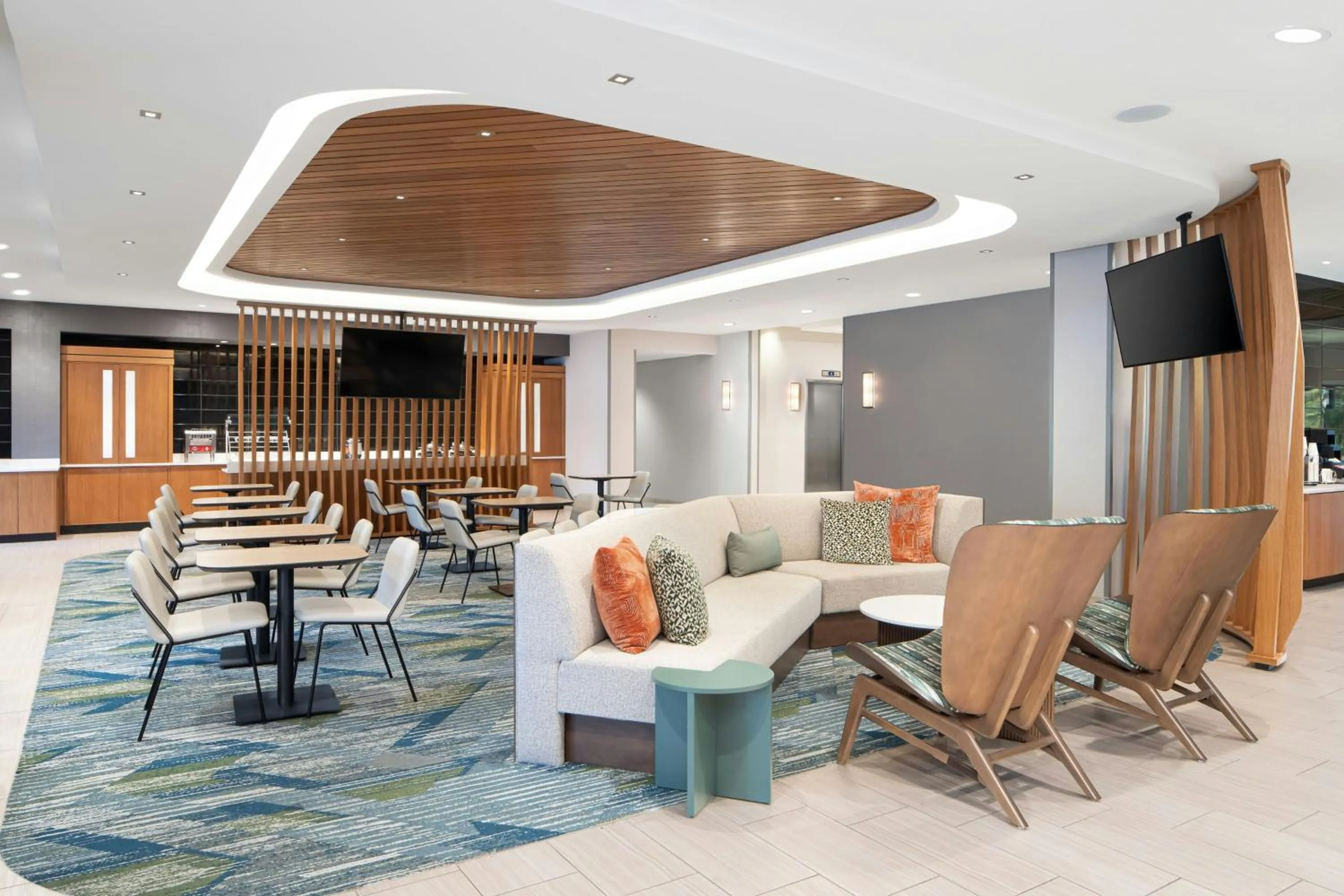 Breakfast in SpringHill Suites Pigeon Forge