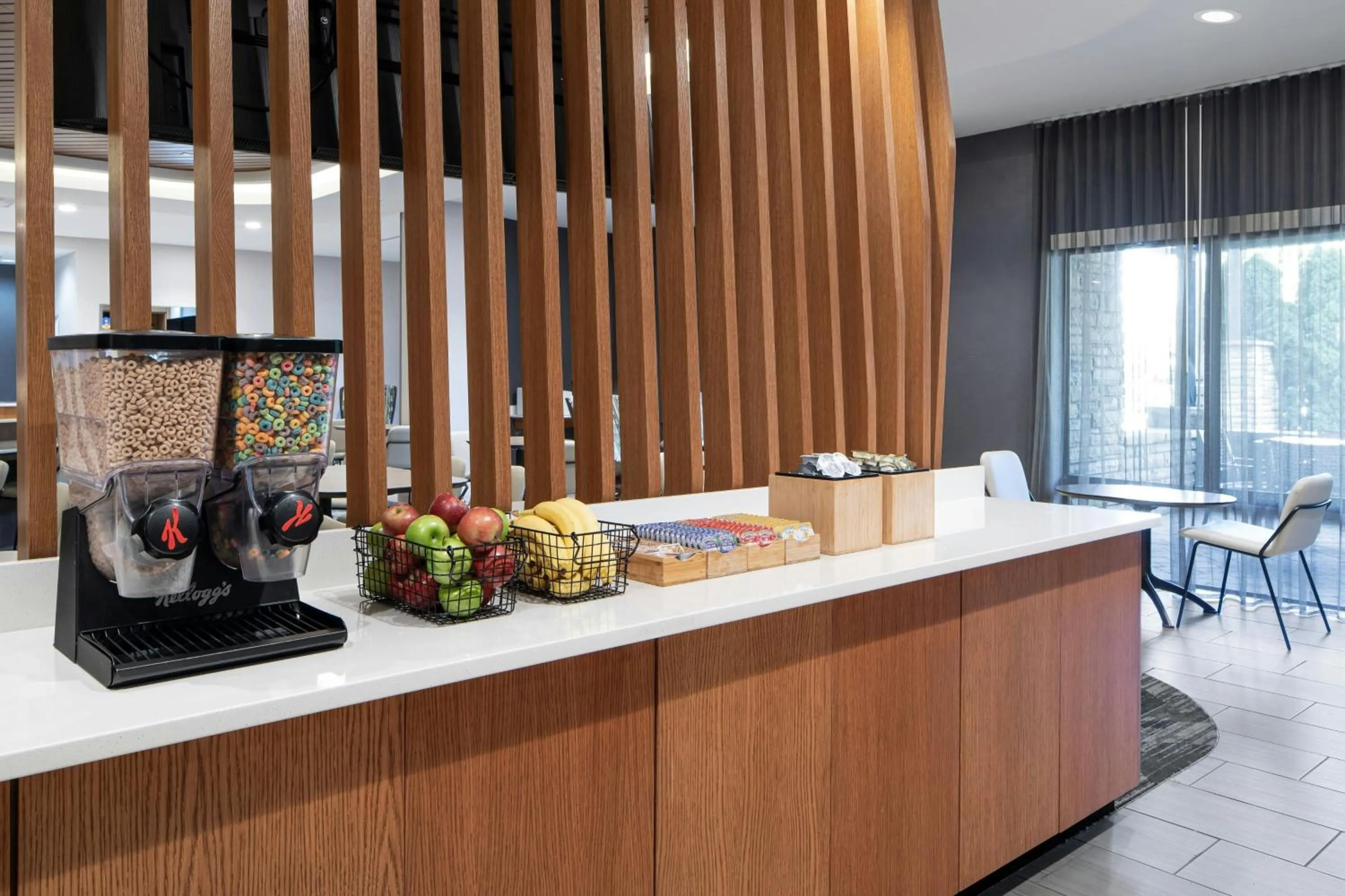 Breakfast in SpringHill Suites Pigeon Forge