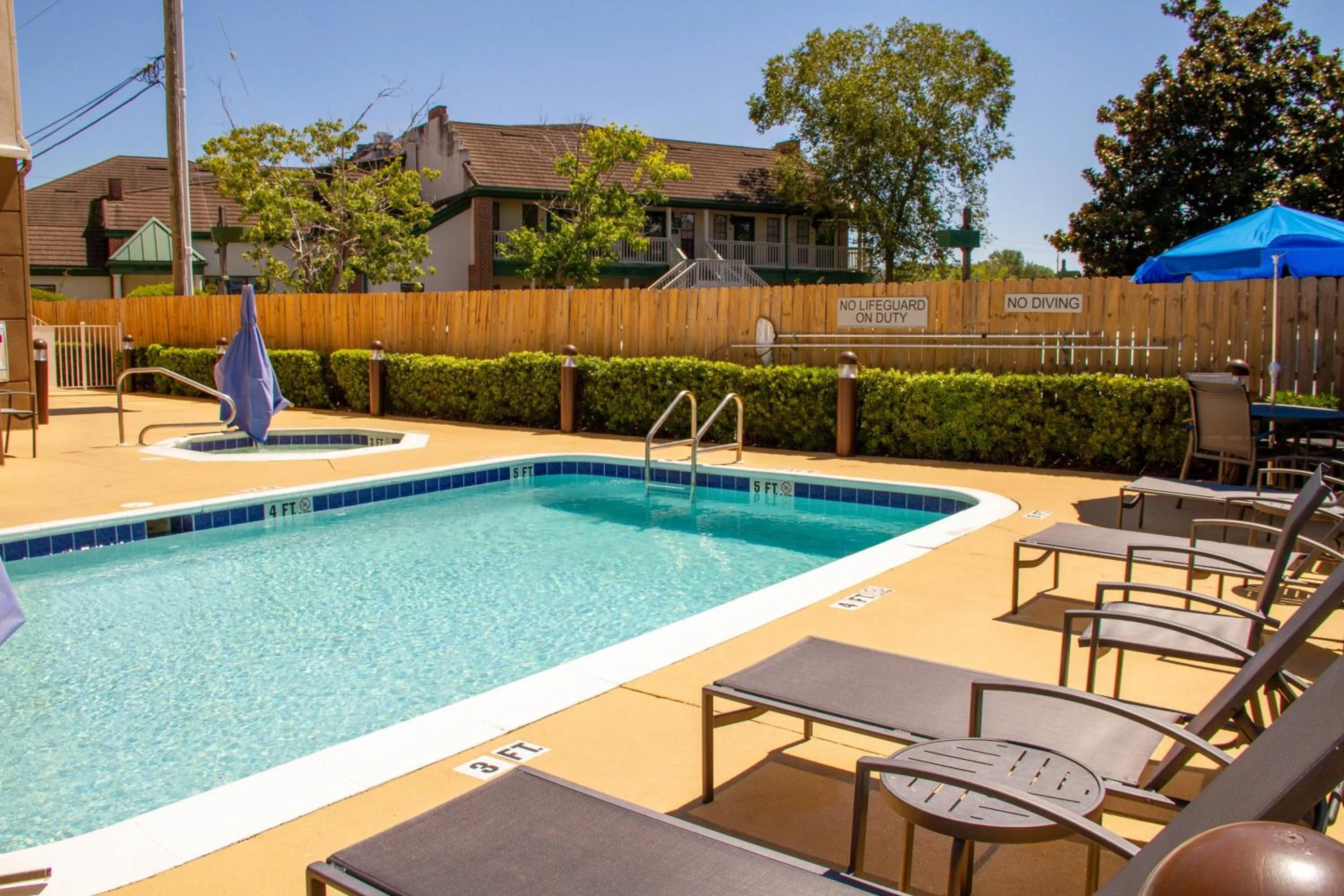 Swimming pool in Fairfield by Marriott Fort Walton Beach-Eglin AFB