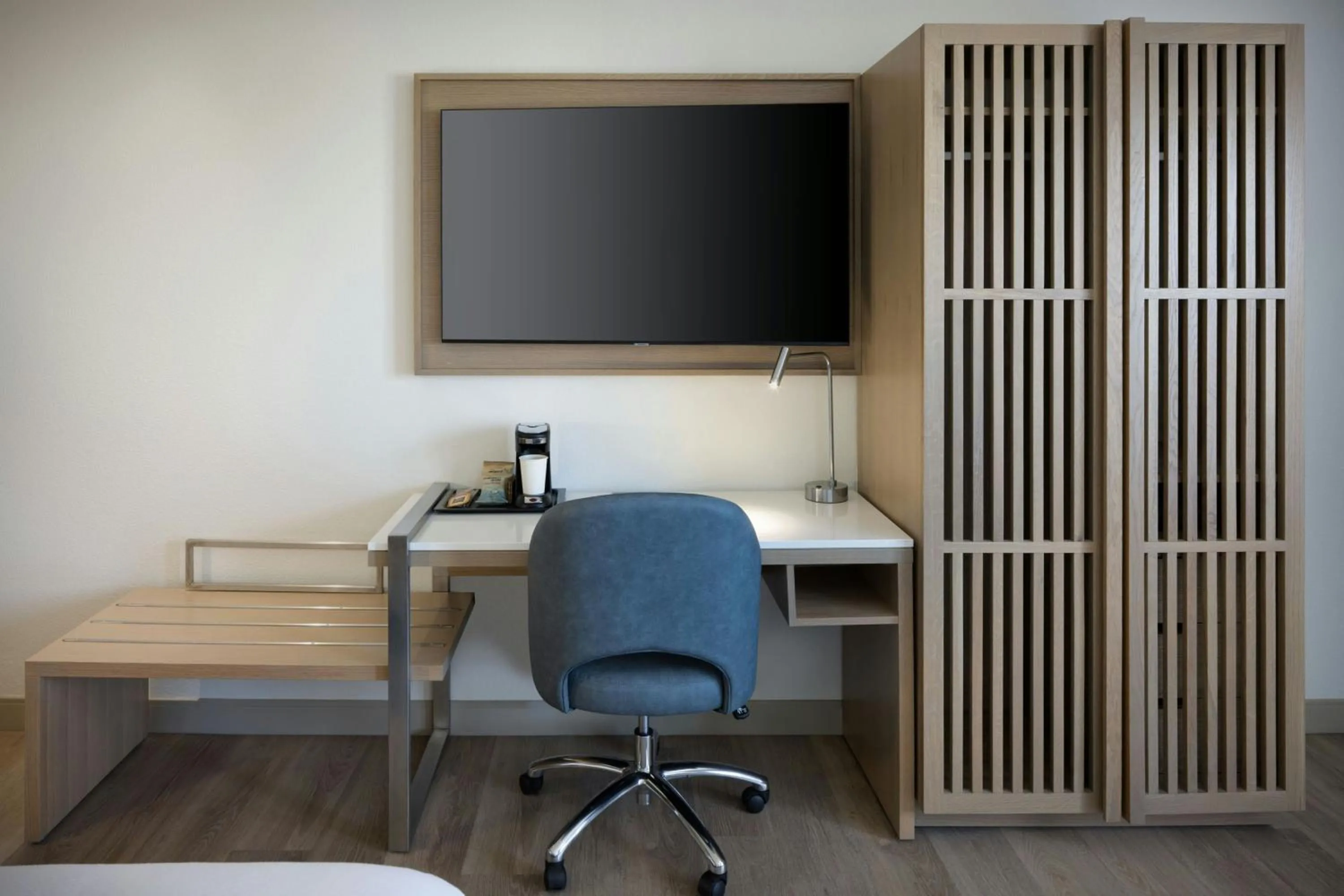 Photo of the whole room in Courtyard by Marriott Sandestin at Grand Boulevard