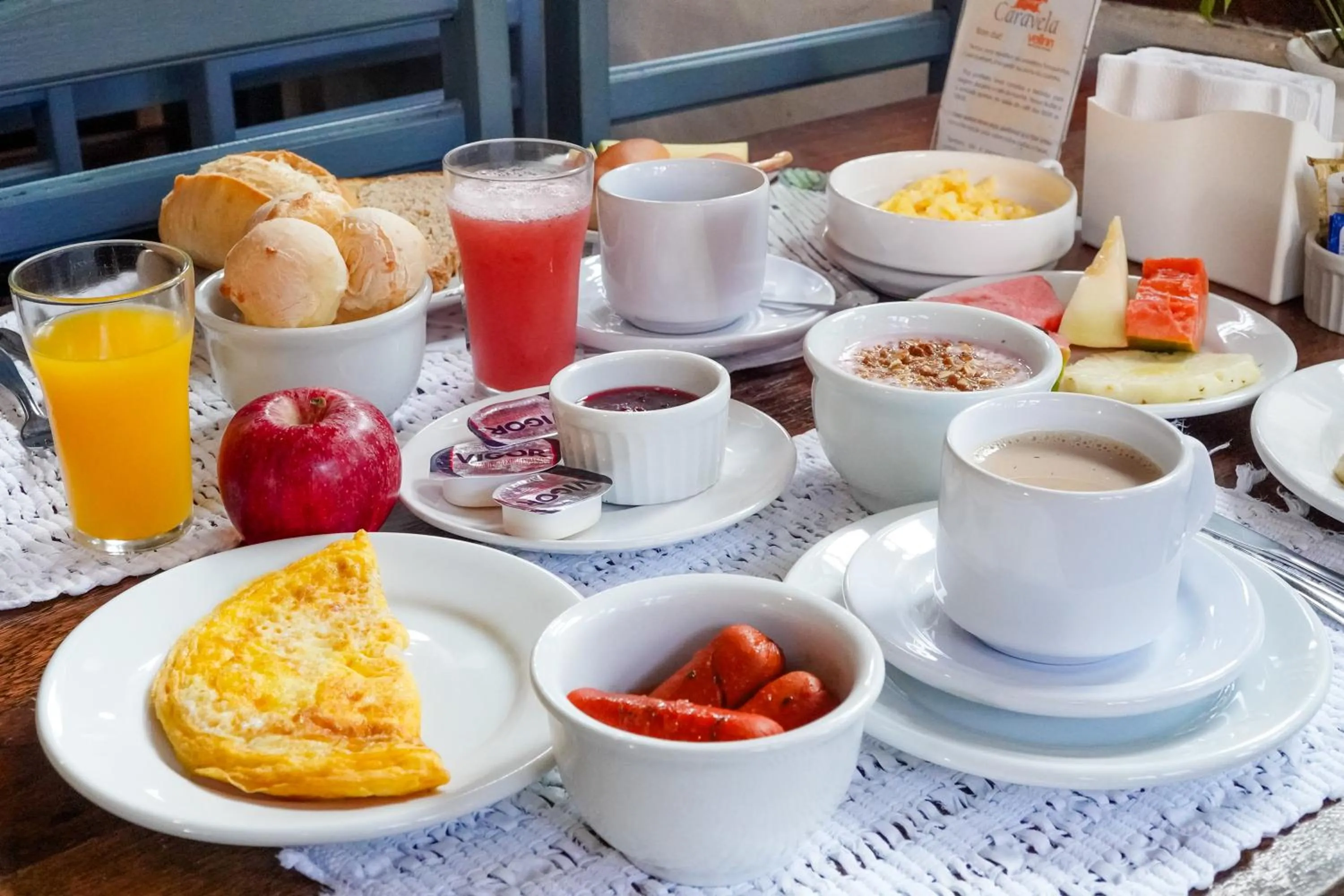 Breakfast in VELINN Caravela Pousada Ilhabela