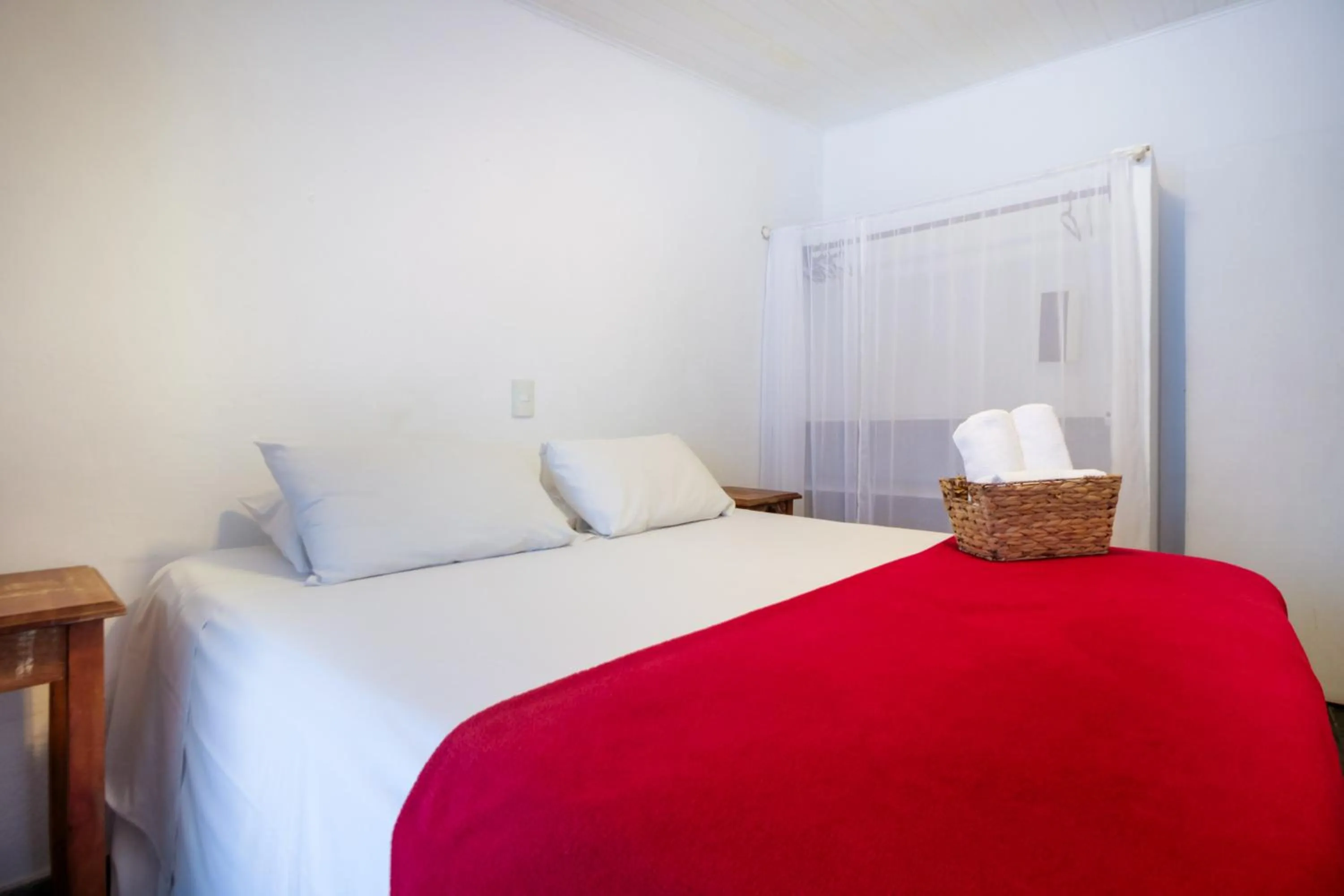 Bed in VELINN Caravela Pousada Ilhabela