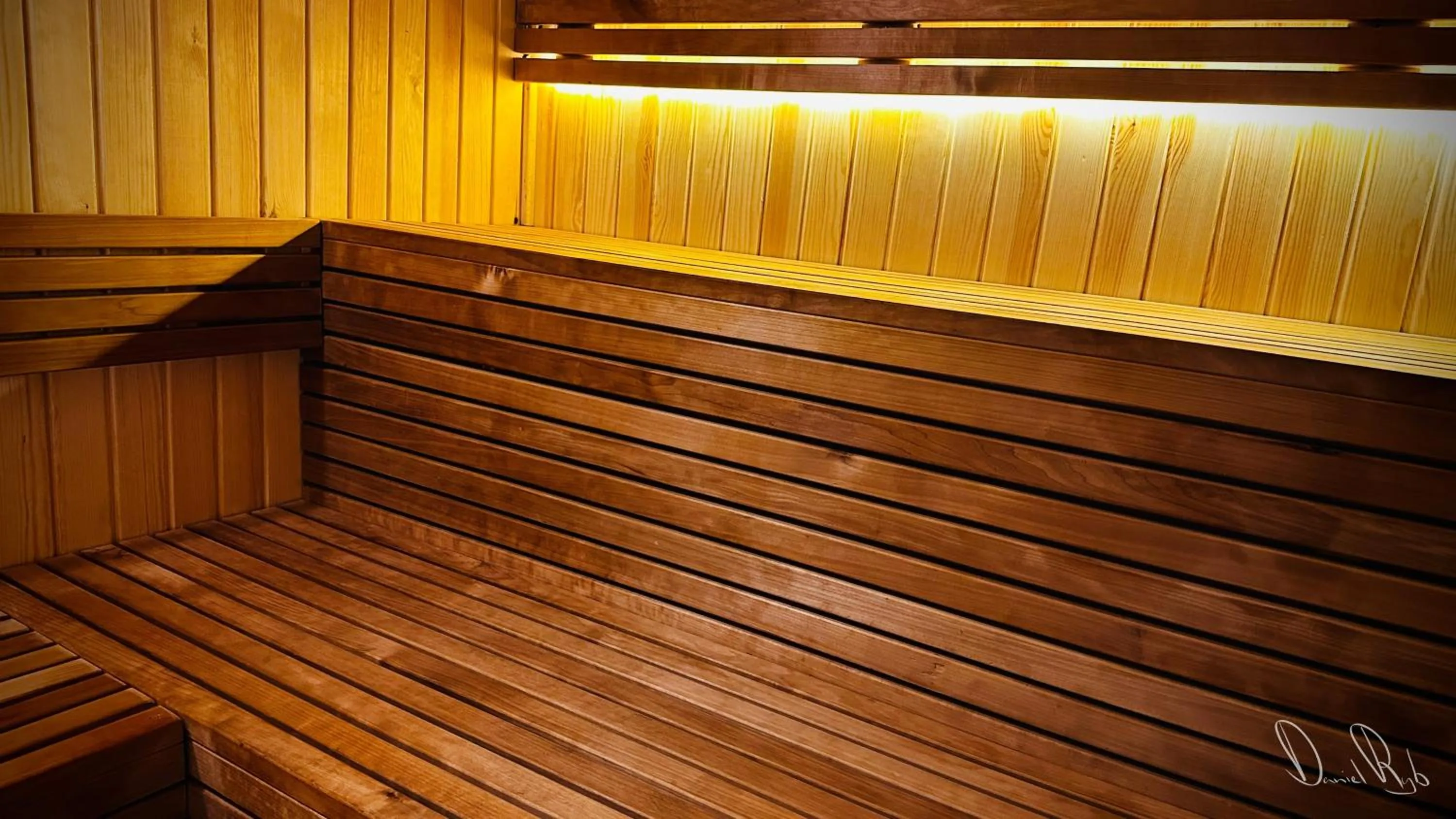 Sauna in Ramada by Wyndham Ramat Gan