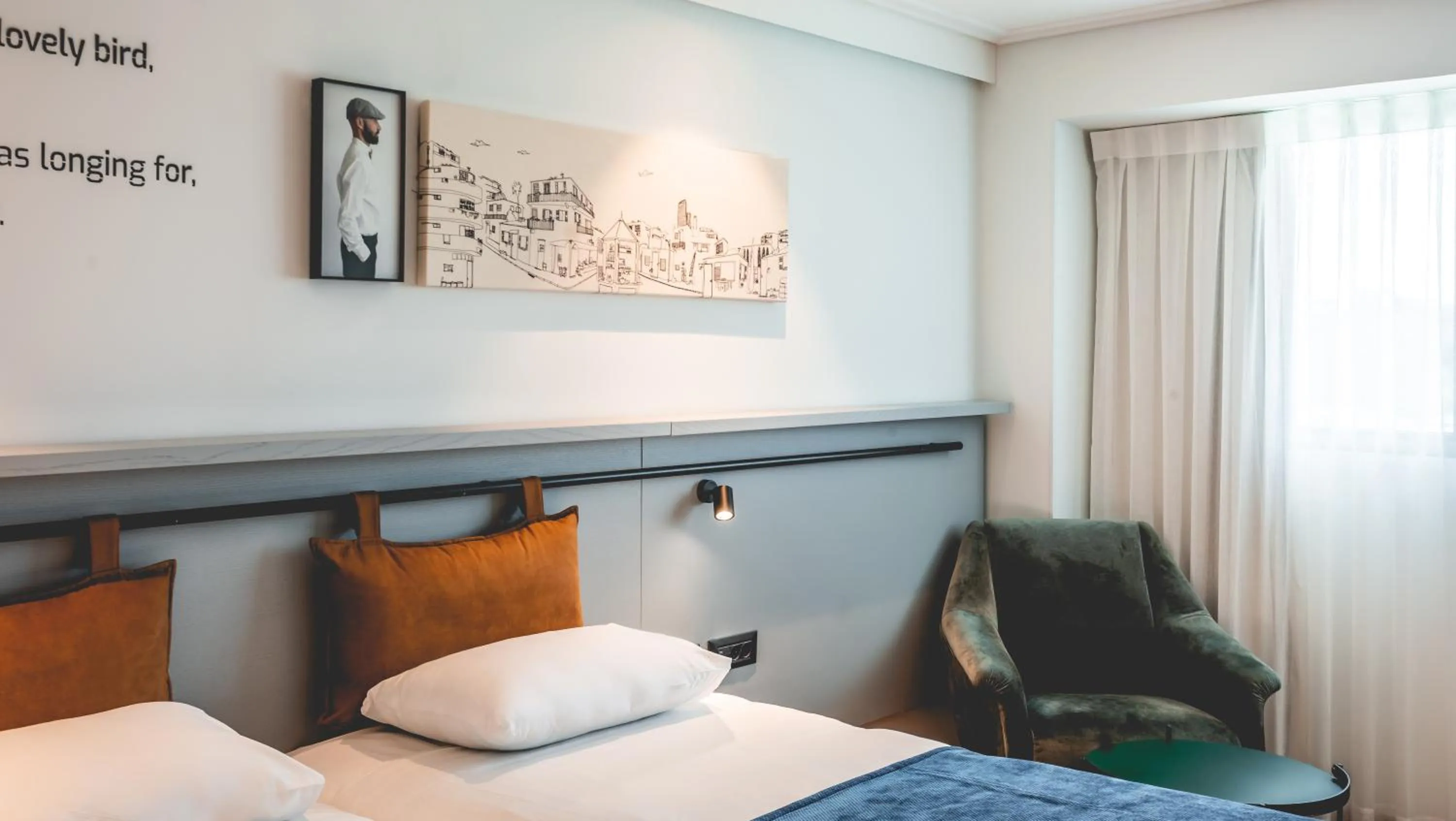 Bed in Roxon Urban Ramat Gan