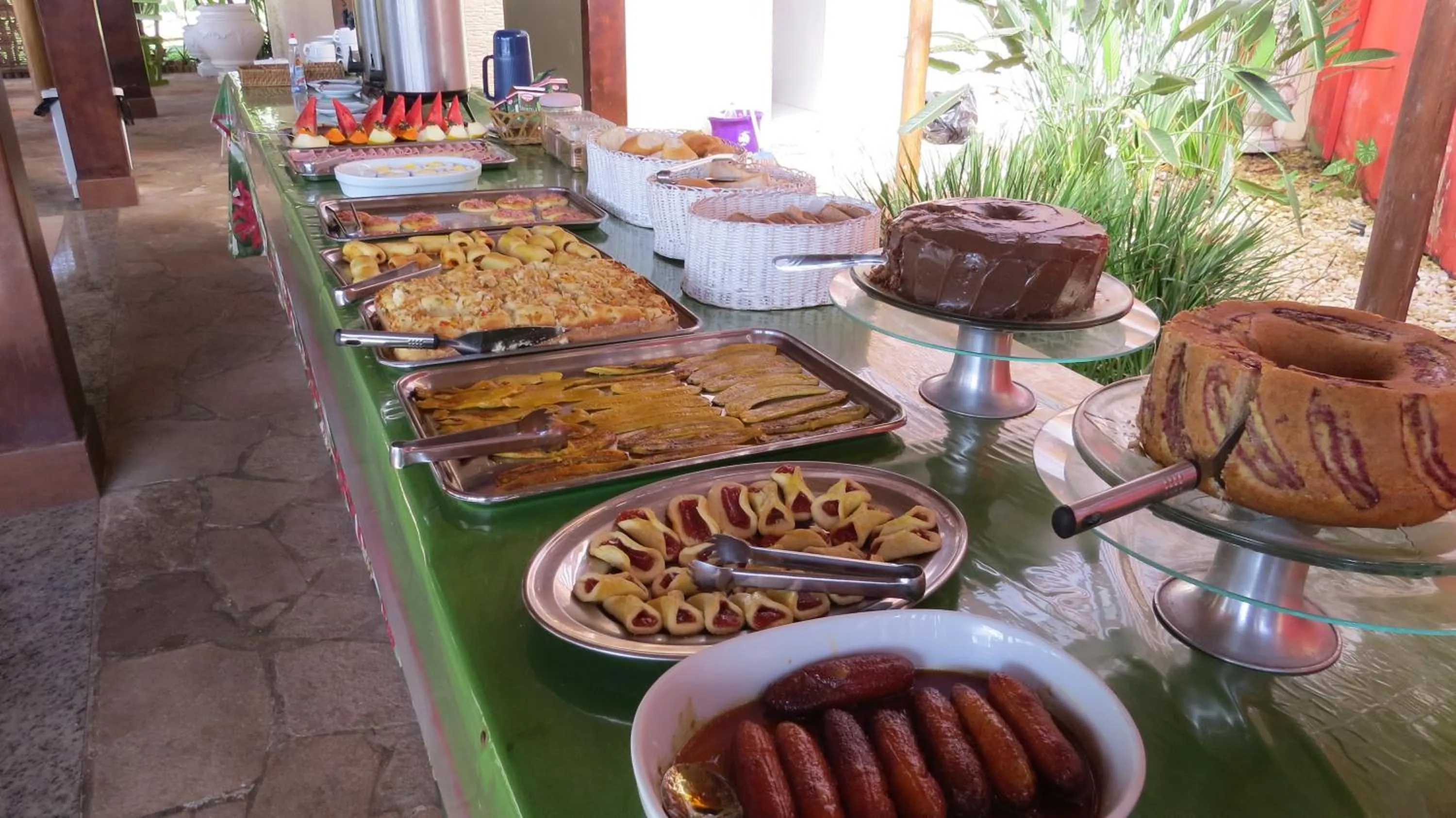 Buffet breakfast in Pousada do Mar