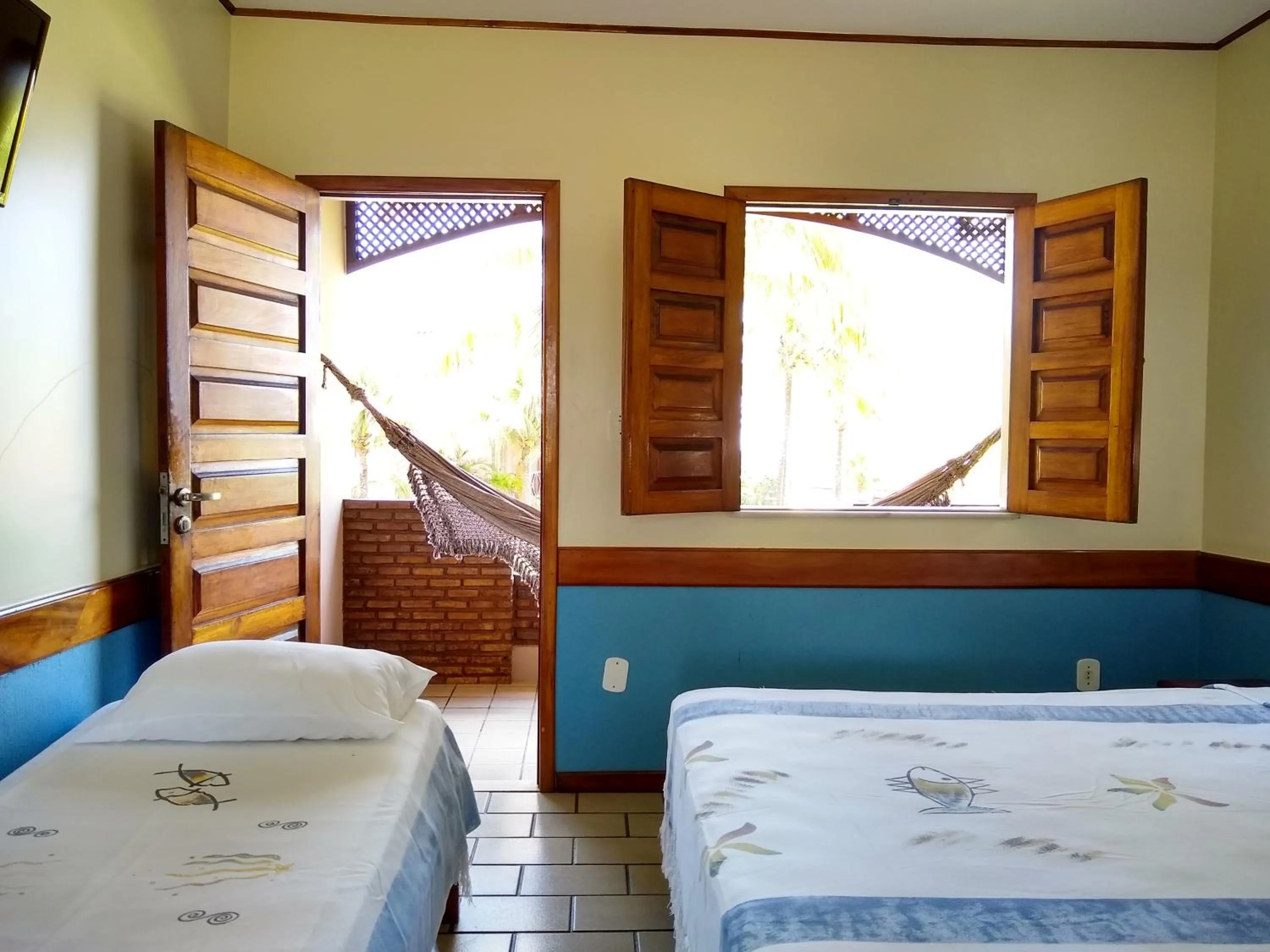 Balcony/Terrace, Bed in Pousada do Mar