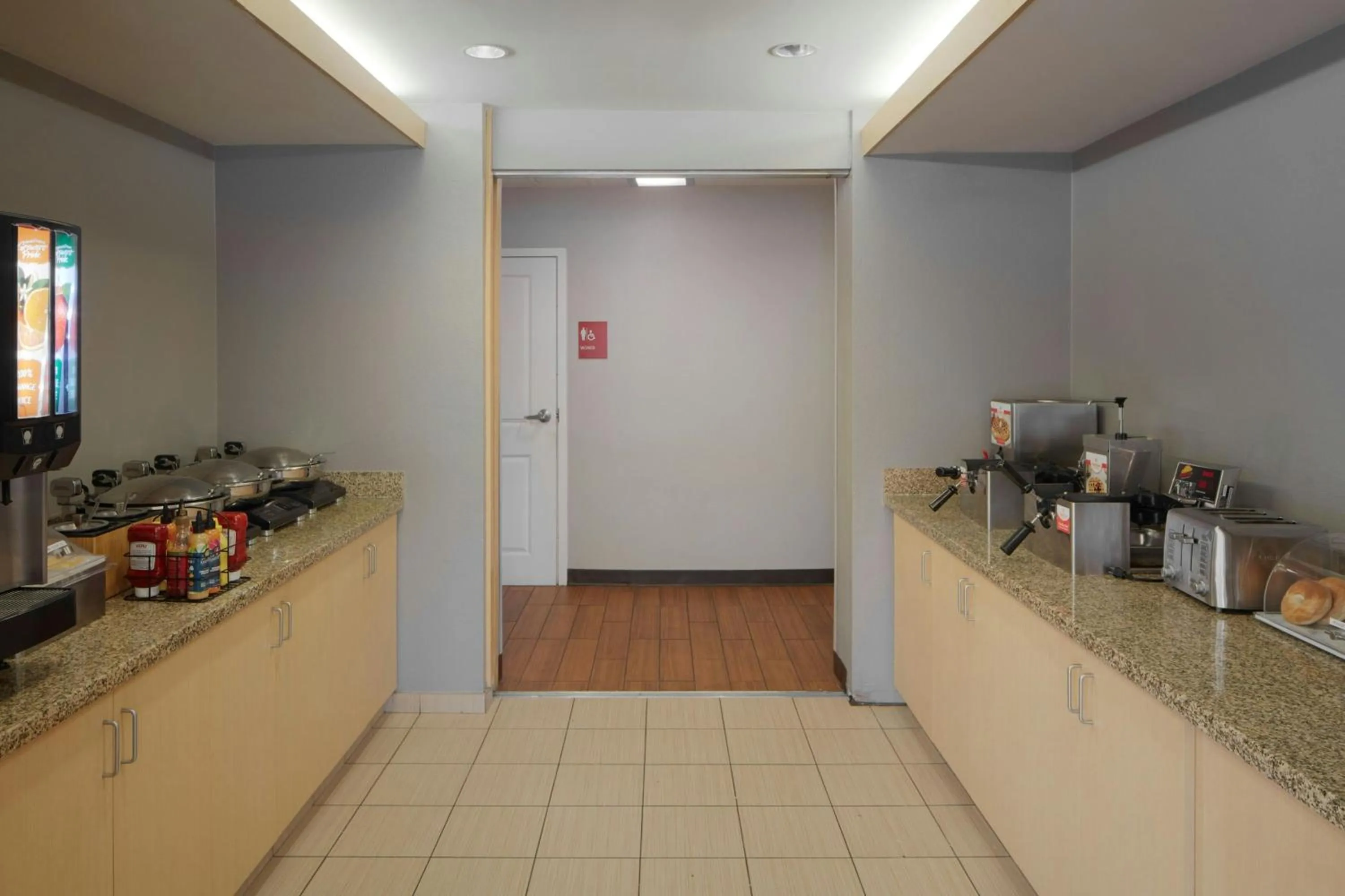 Breakfast in TownePlace Suites Winchester