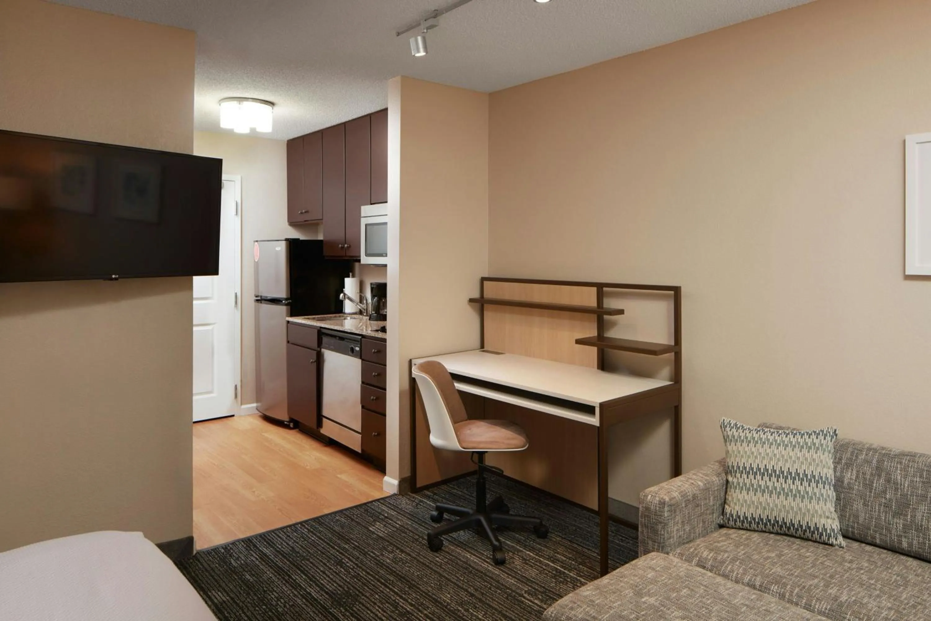 Bedroom in TownePlace Suites Winchester