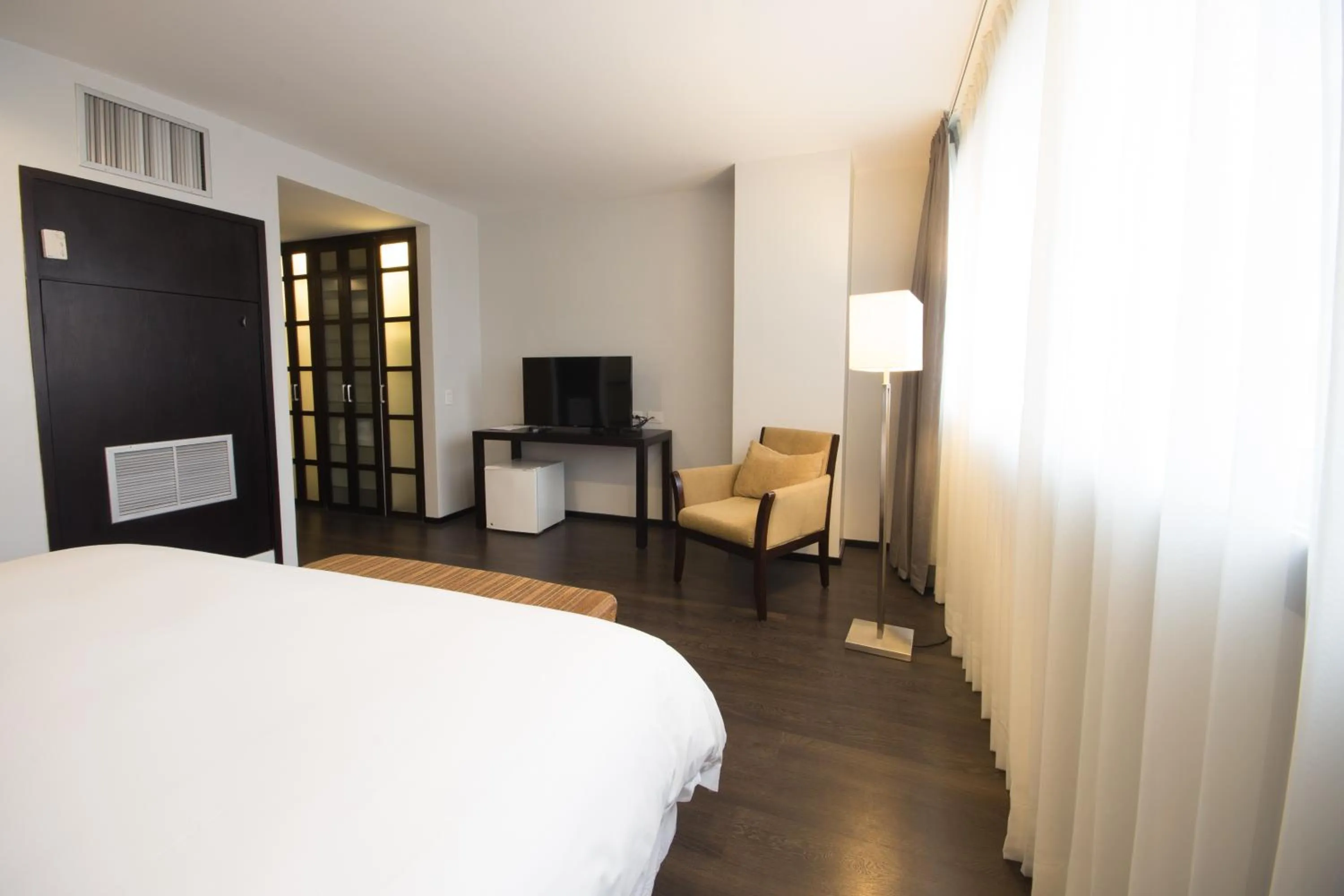 Bedroom, Bed in Unipark by Oro Verde Hotels