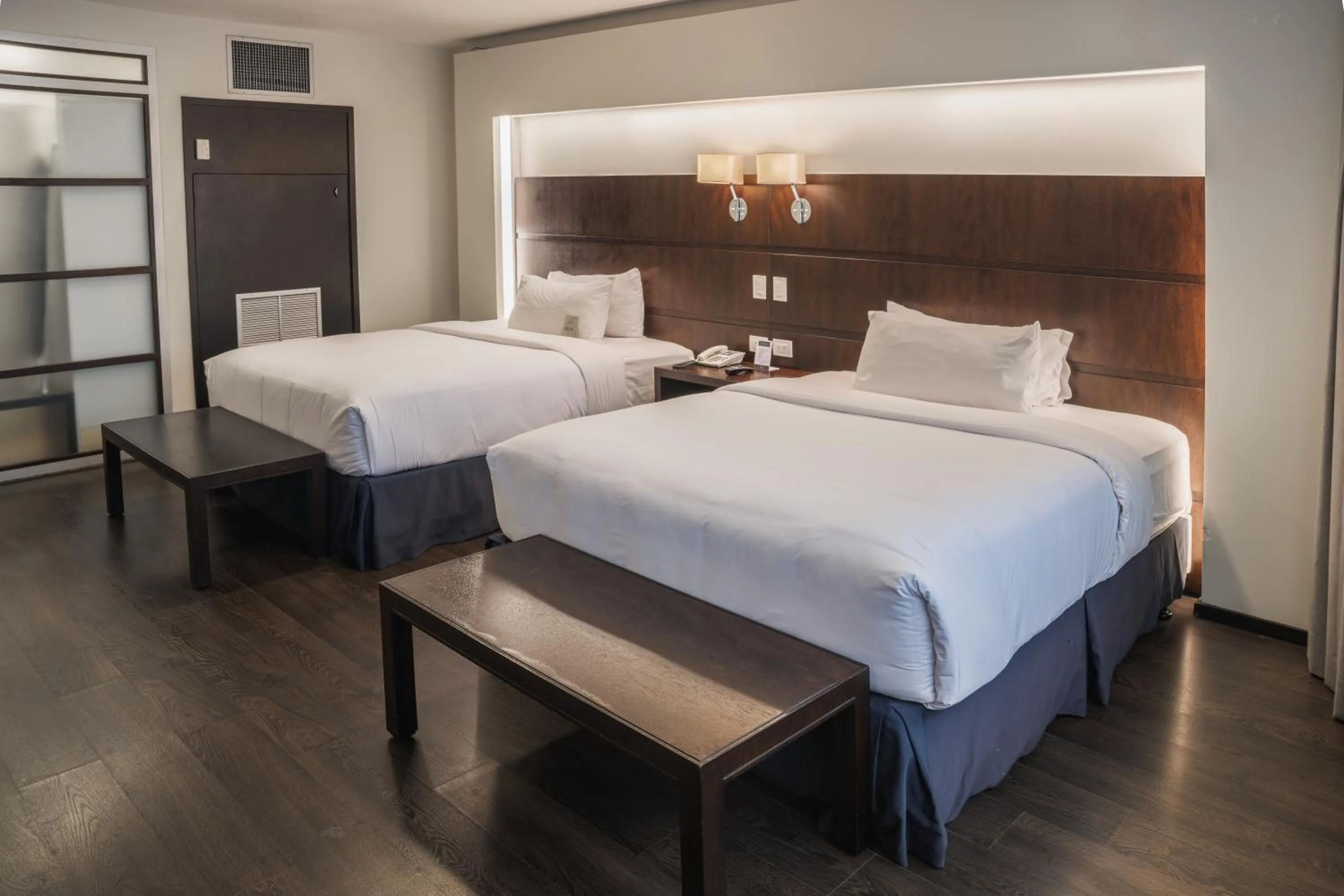 Photo of the whole room, Bed in Unipark by Oro Verde Hotels