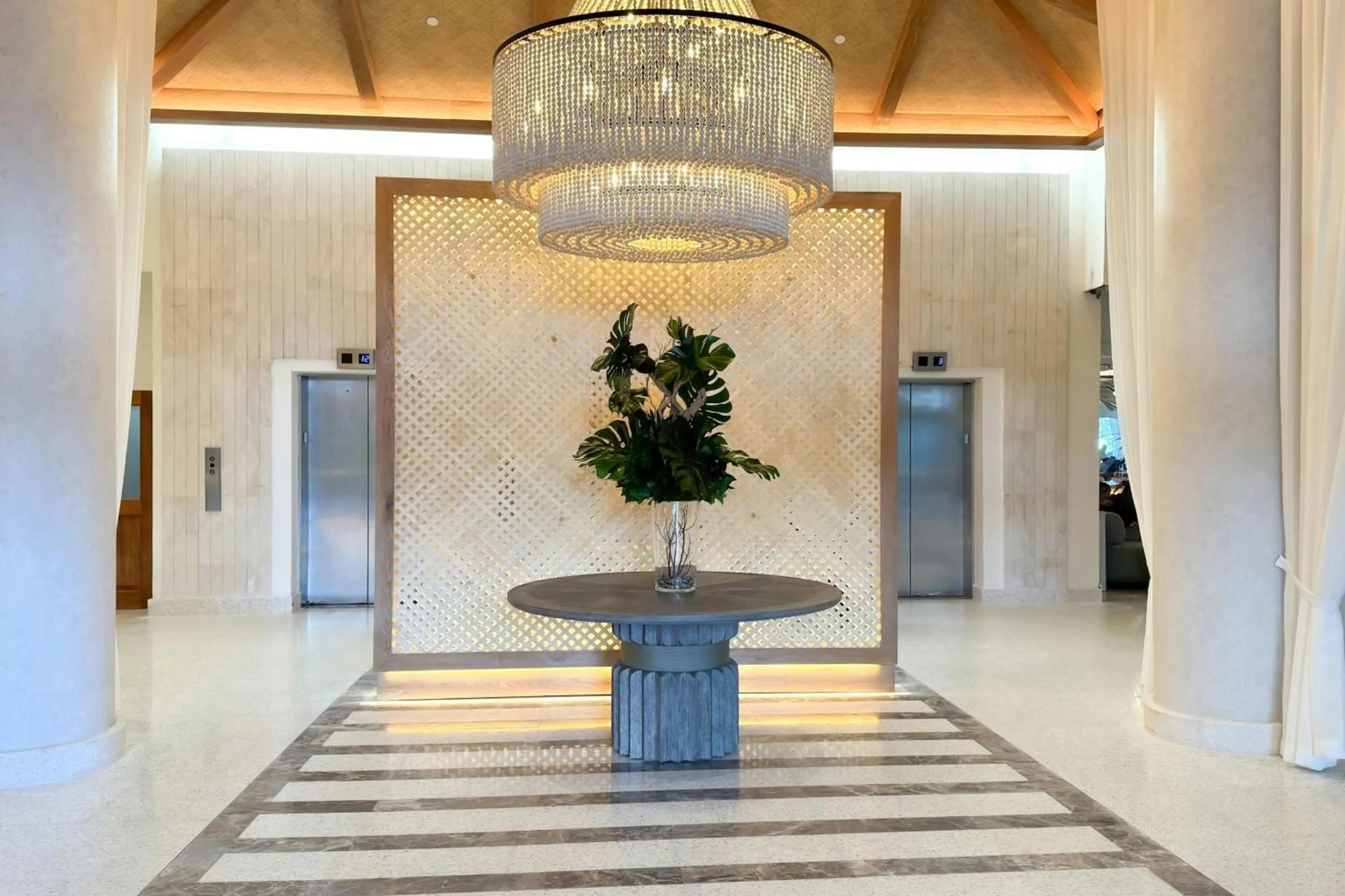 Lobby or reception in Courtyard by Marriott Isla Verde Beach Resort