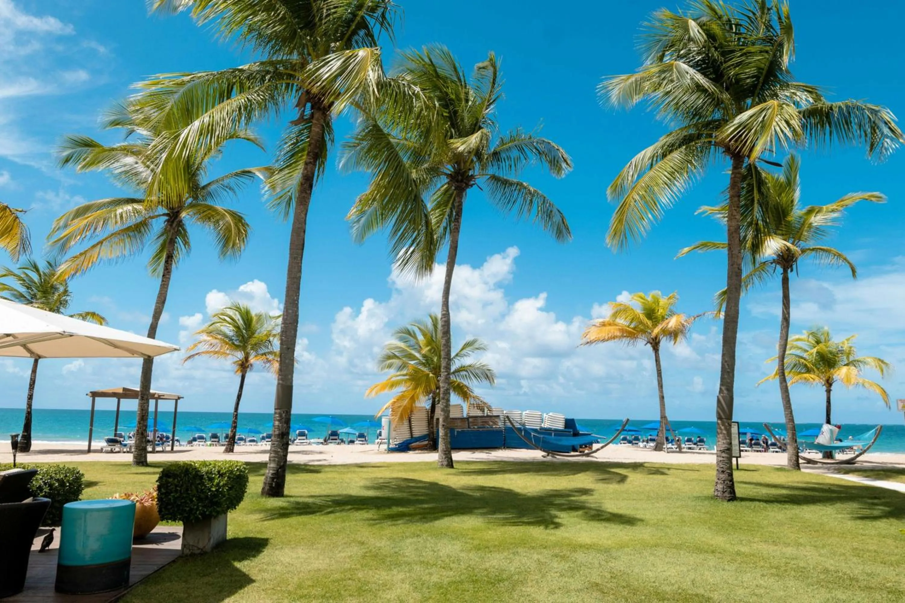 Beach in Courtyard by Marriott Isla Verde Beach Resort