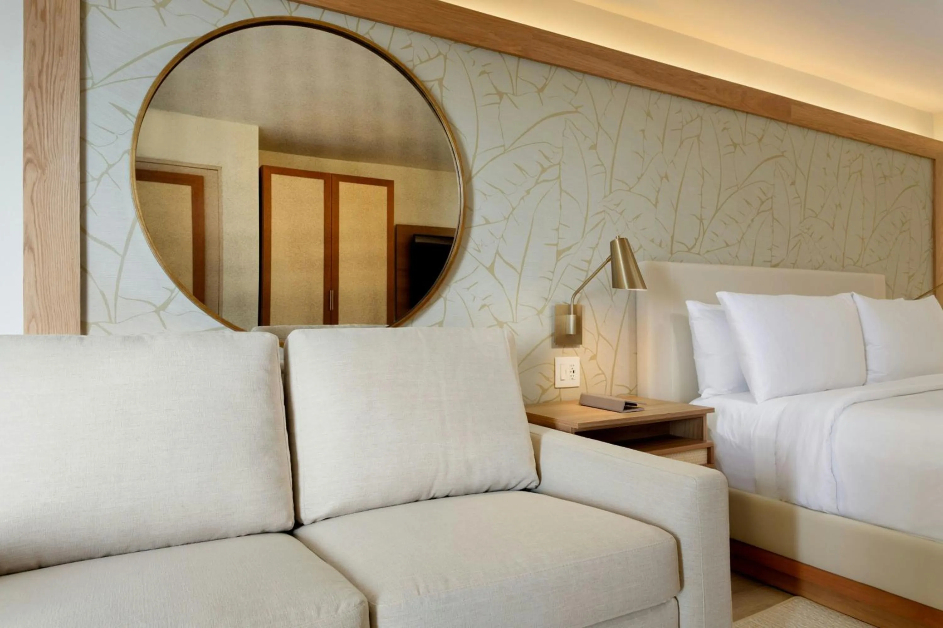 Swimming pool, Bed in Courtyard by Marriott Isla Verde Beach Resort