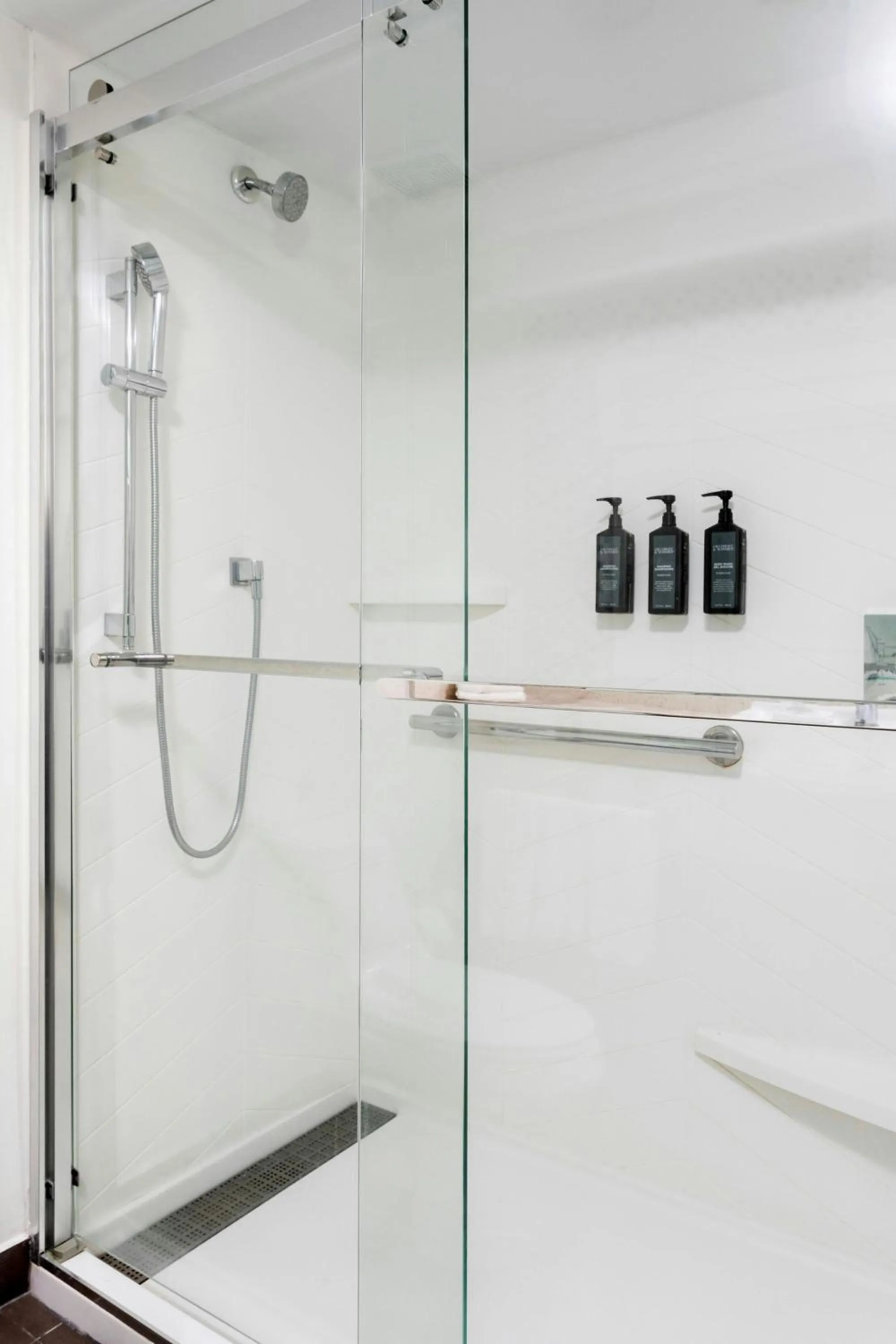 Bathroom in Courtyard by Marriott Isla Verde Beach Resort