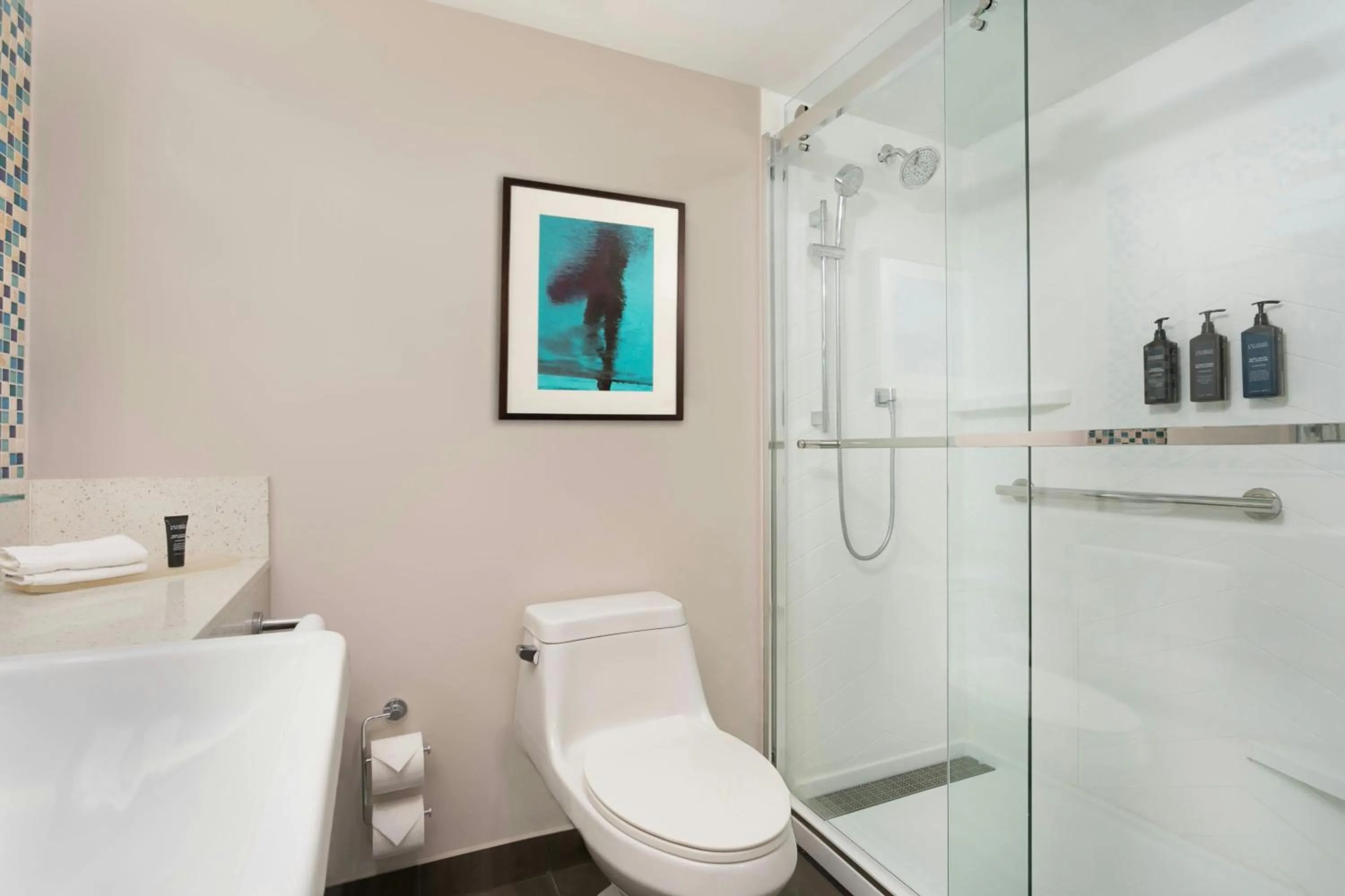 Bathroom in Courtyard by Marriott Isla Verde Beach Resort