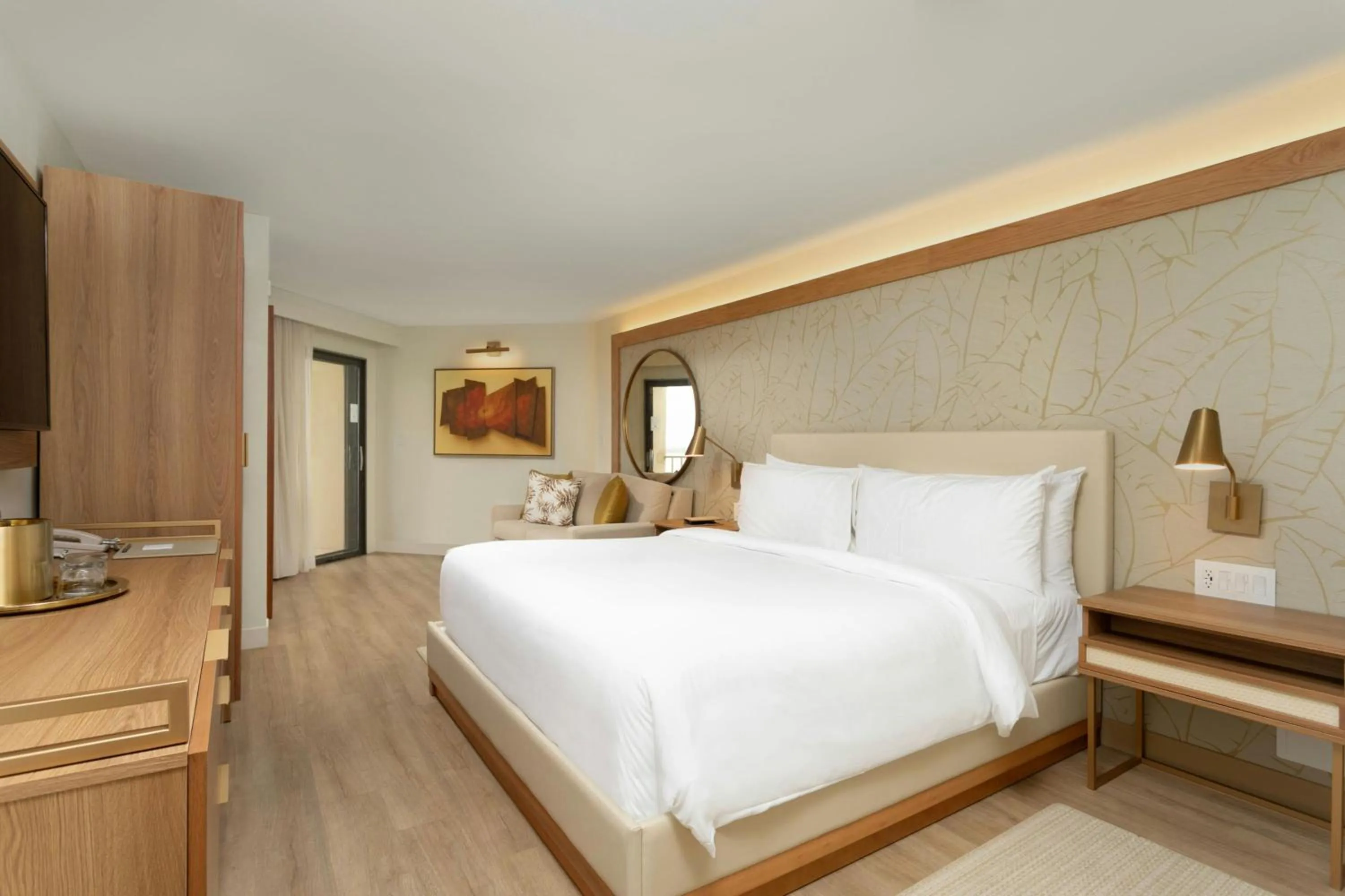 Photo of the whole room, Bed in Courtyard by Marriott Isla Verde Beach Resort