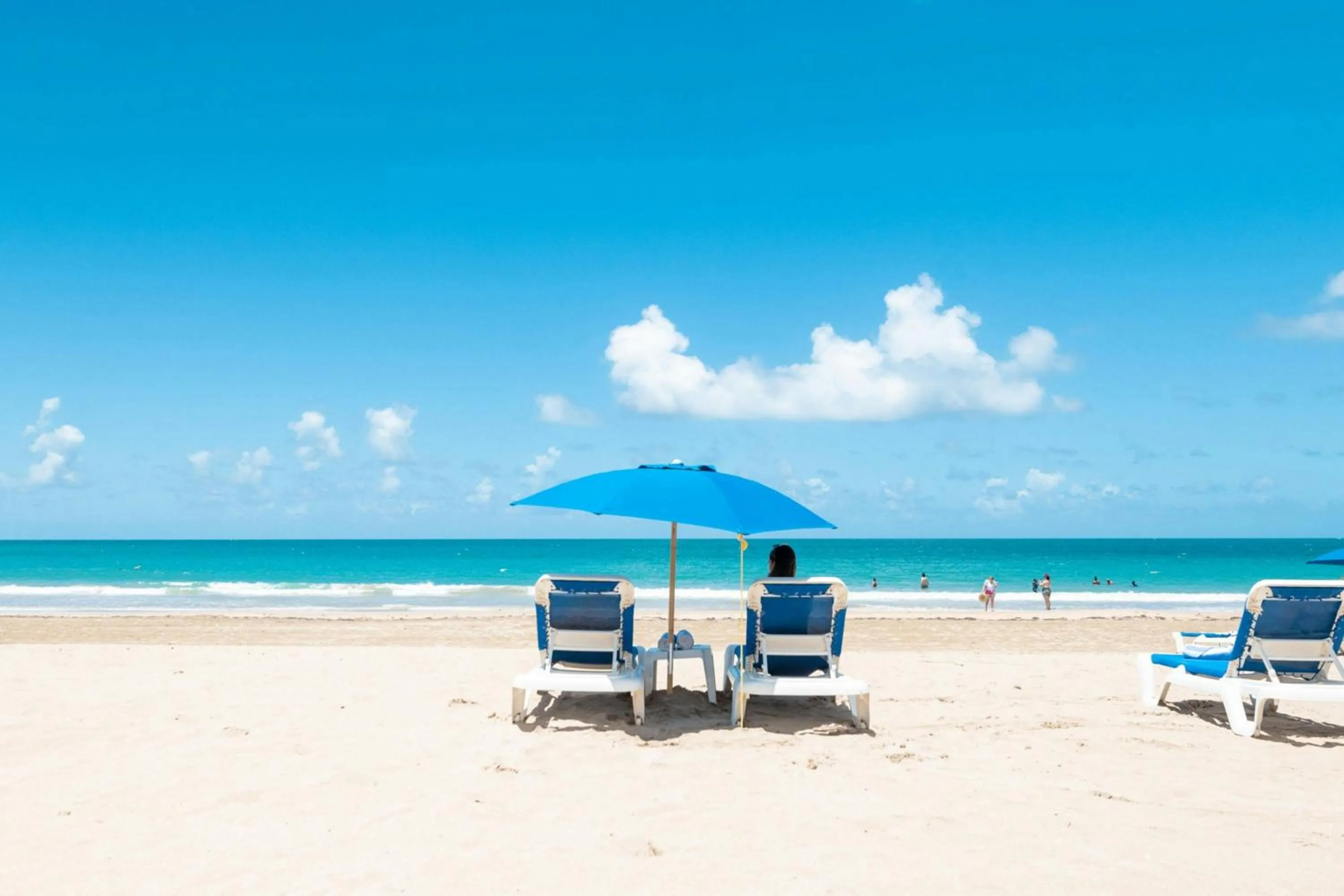 Beach in Courtyard by Marriott Isla Verde Beach Resort