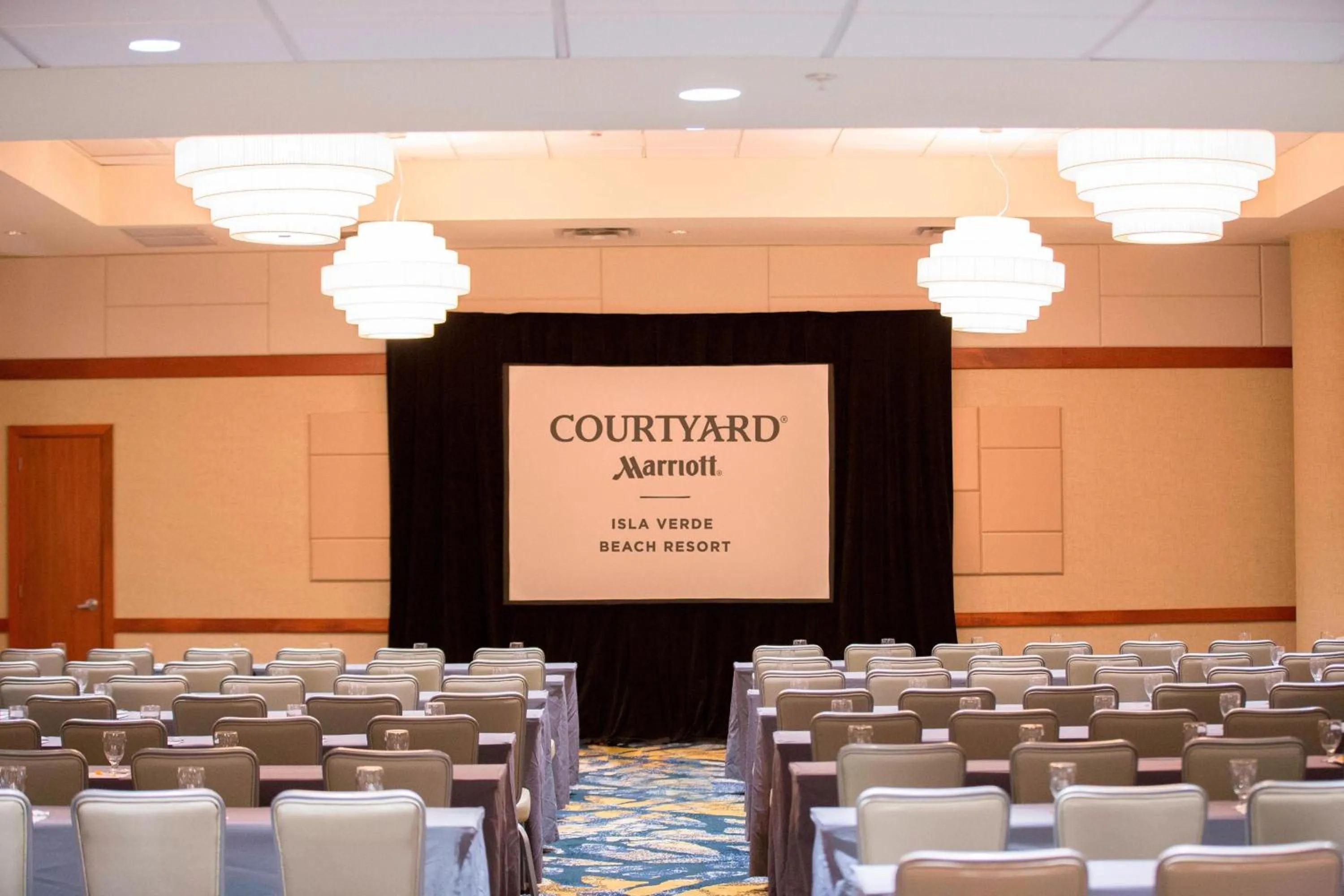 Meeting/conference room in Courtyard by Marriott Isla Verde Beach Resort