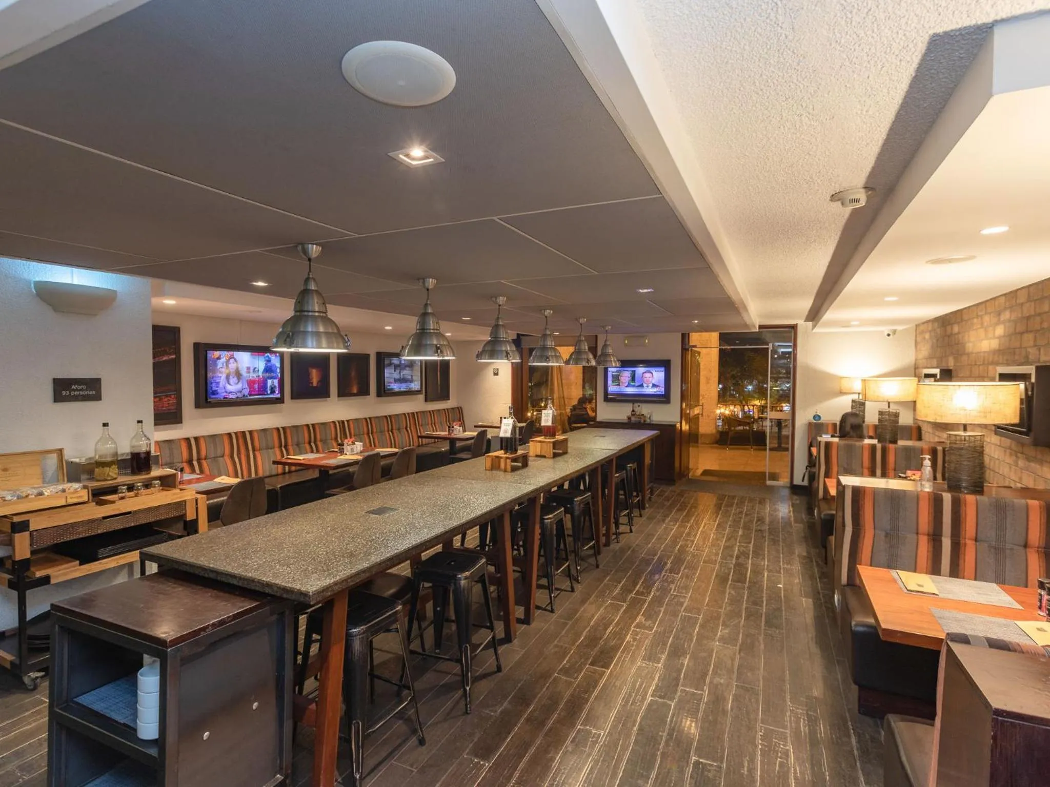 Restaurant/places to eat in Casa Andina Select Arequipa Plaza