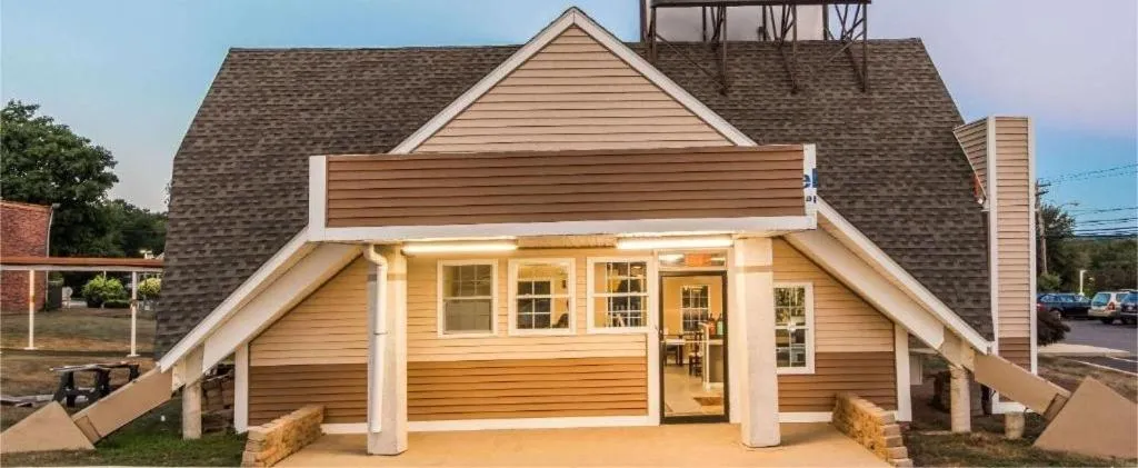 Days Inn by Wyndham Vernon