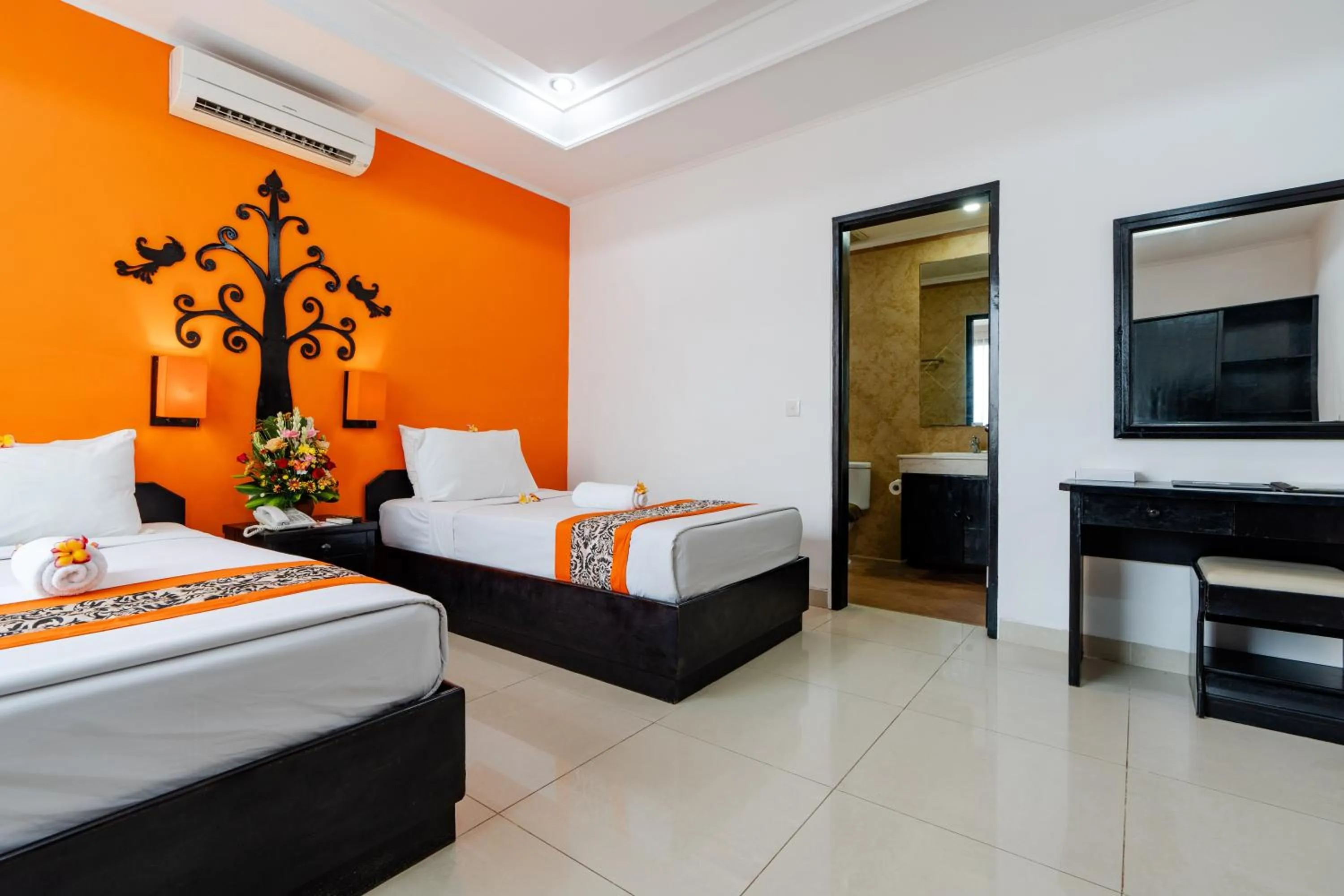 Bedroom, Bed in Dewi Sri Hotel