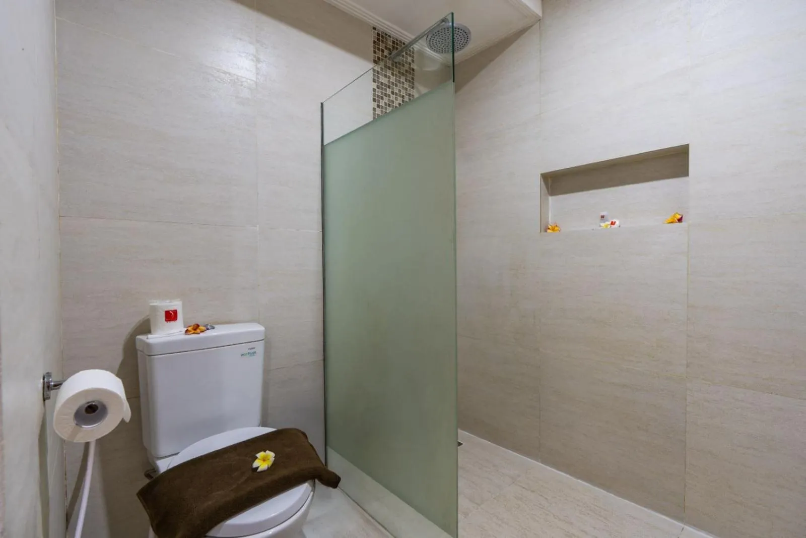 Bathroom in Dewi Sri Hotel
