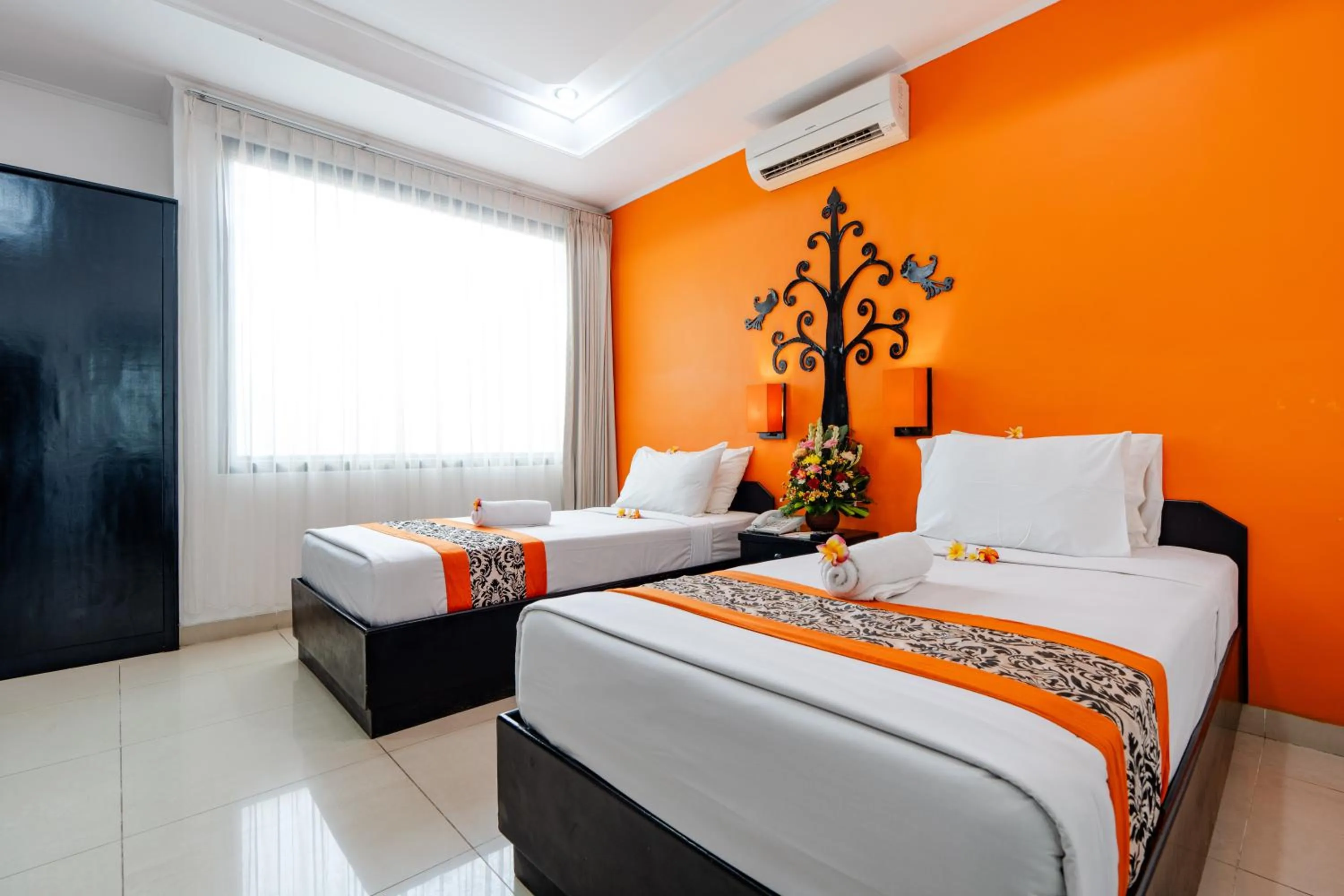 Bedroom, Bed in Dewi Sri Hotel