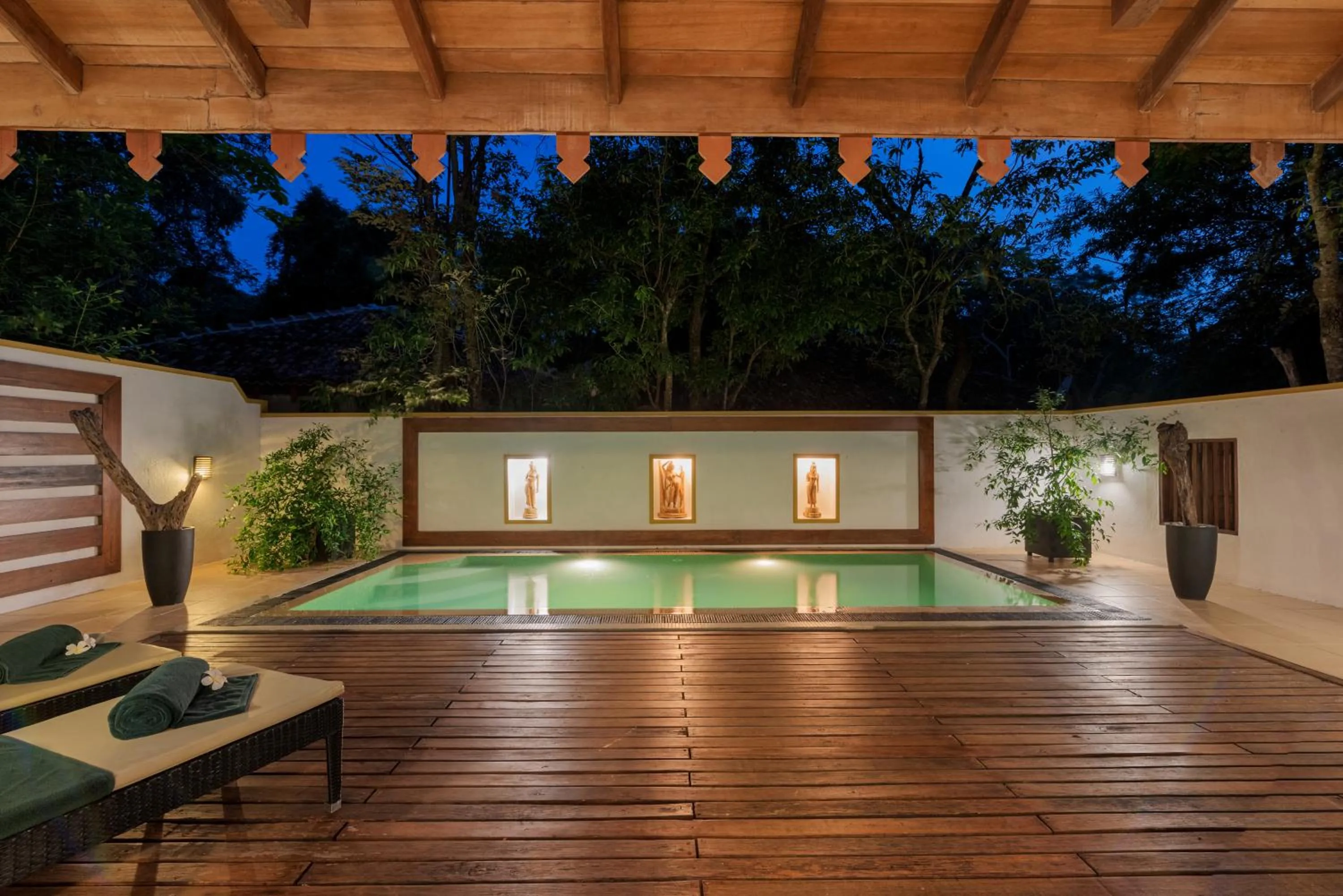 Night in Amaya Lake Dambulla