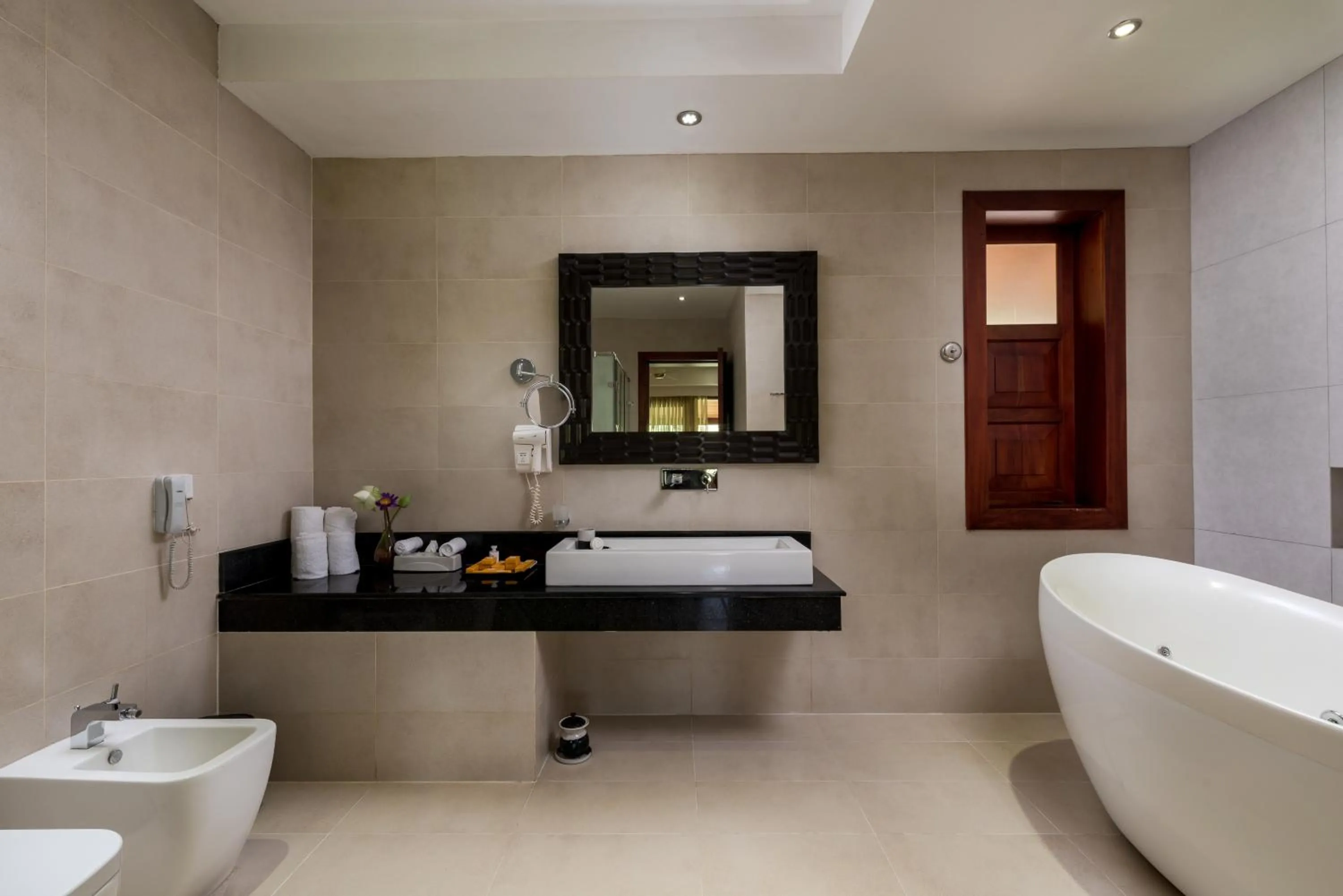 Bathroom in Amaya Lake Dambulla